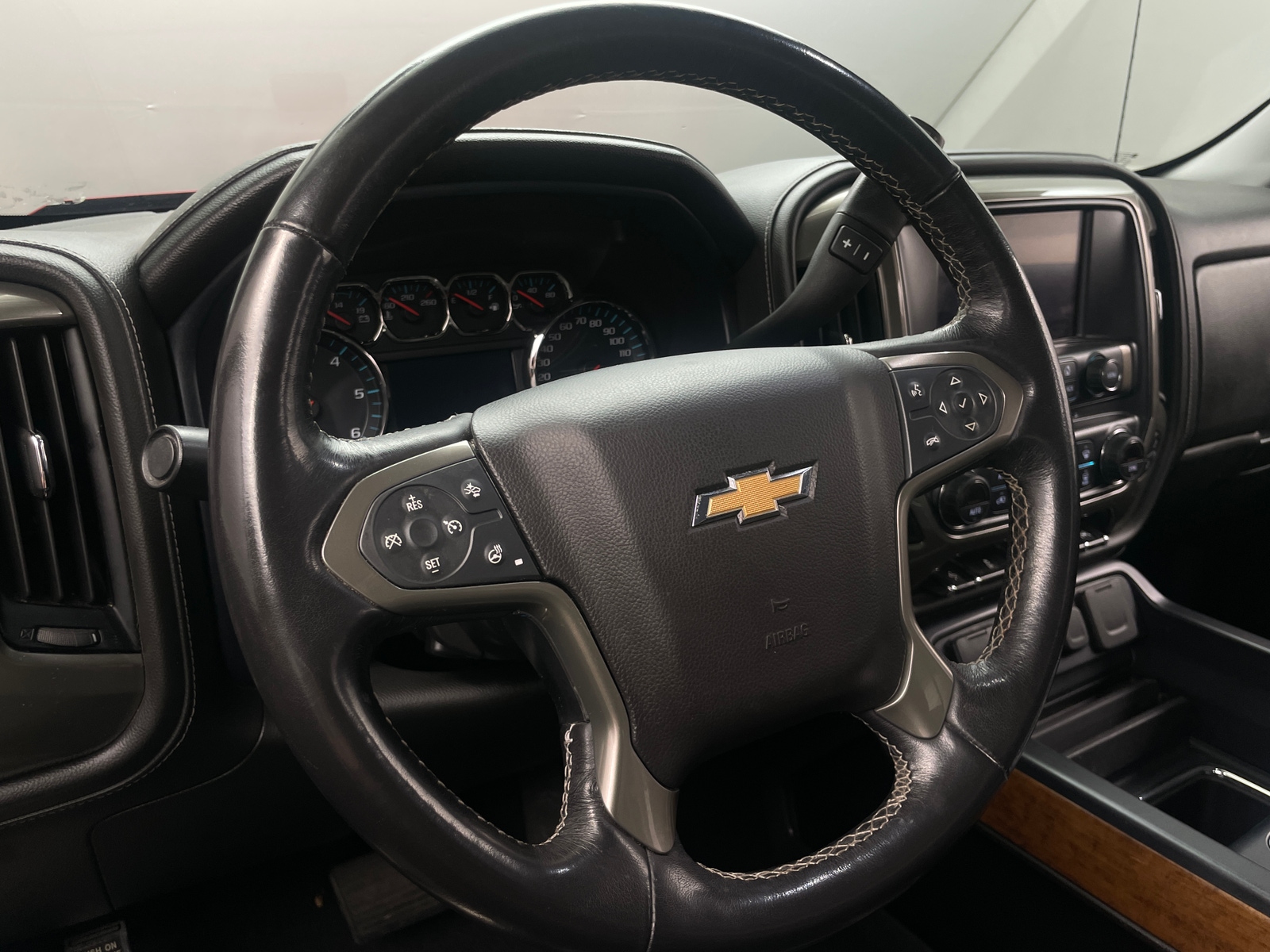 Thumbnail: 2018 Chevrolet Silverado 1500 - 4