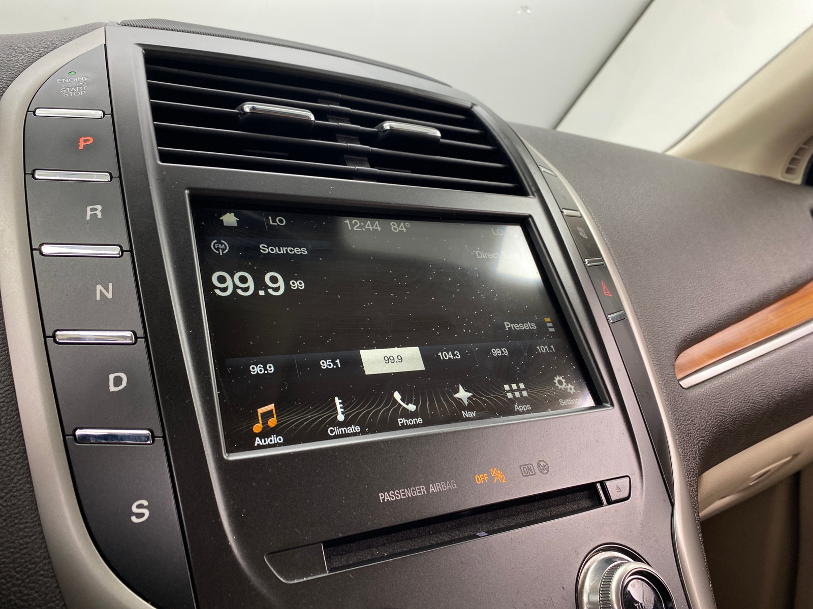 Thumbnail: 2017 Lincoln MKC - 3