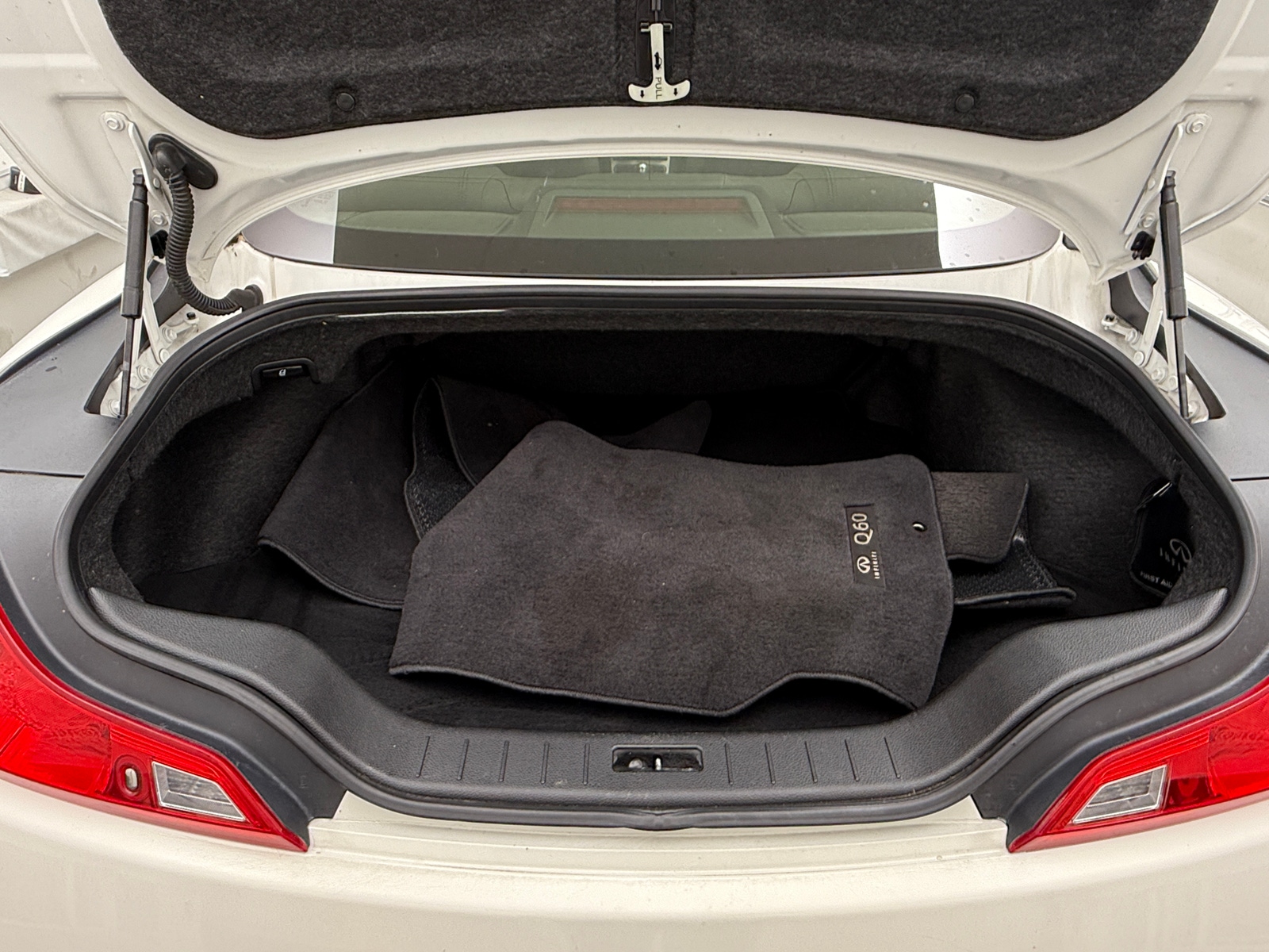 Thumbnail: 2014 INFINITI Q60 - 6