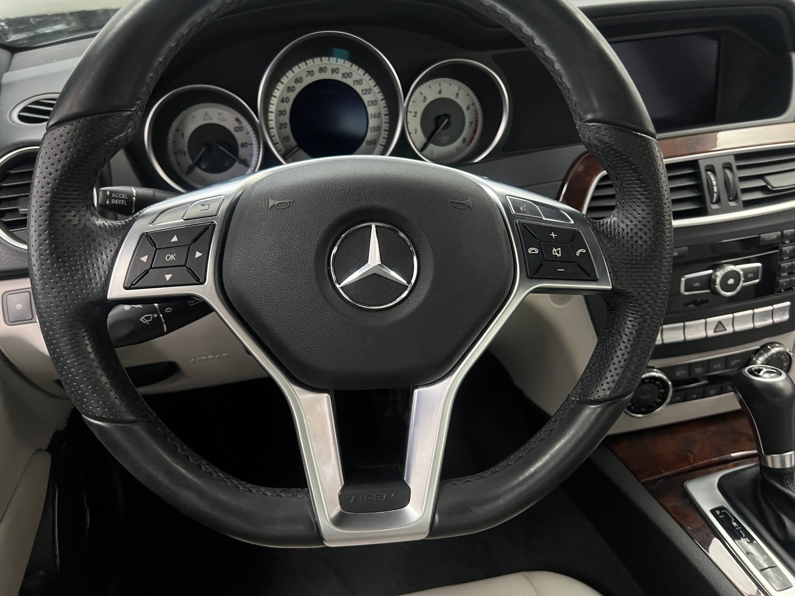 Thumbnail: 2012 Mercedes-Benz C-Class - 4