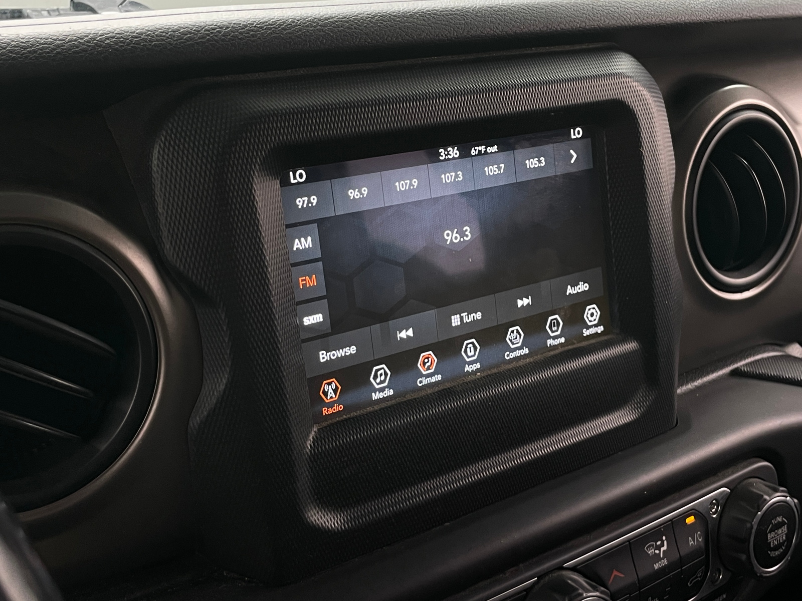Thumbnail: 2018 Jeep Wrangler - 4
