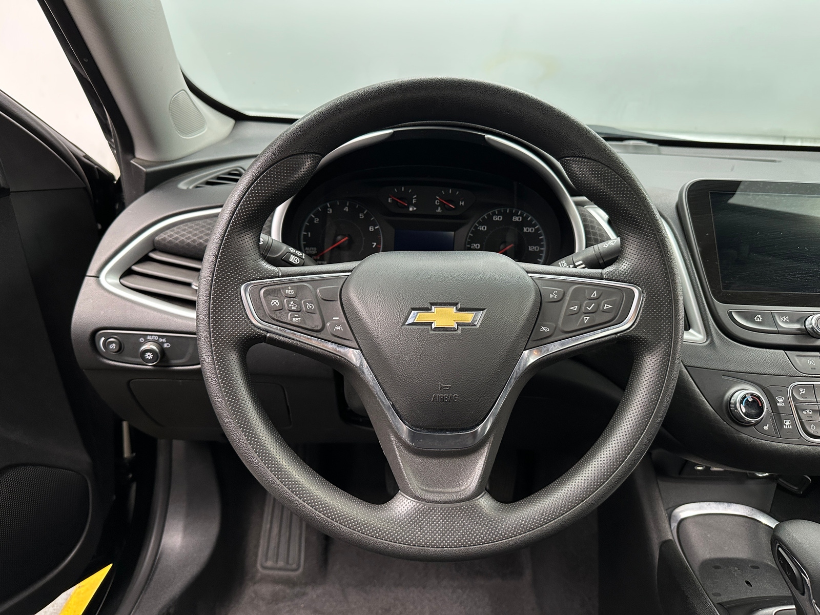 Thumbnail: 2024 Chevrolet Malibu - 5