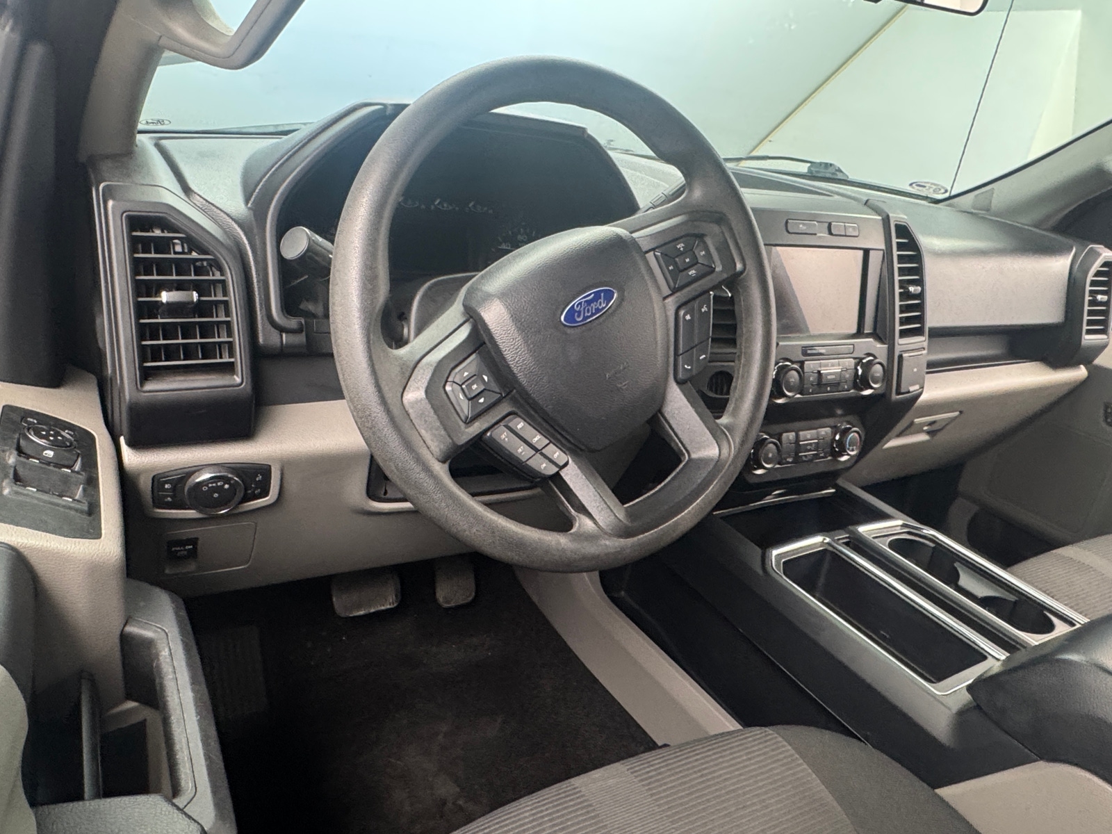 Thumbnail: 2020 Ford Econoline - 5