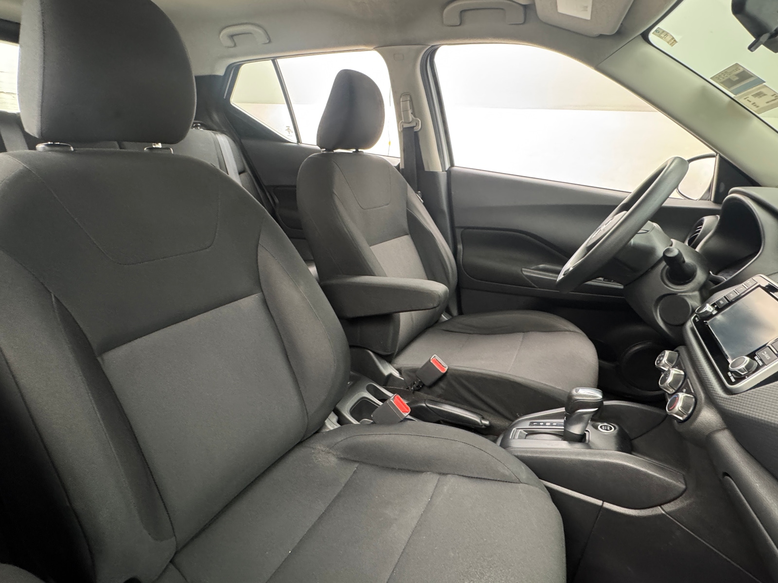 Thumbnail: 2023 Nissan Kicks - 2