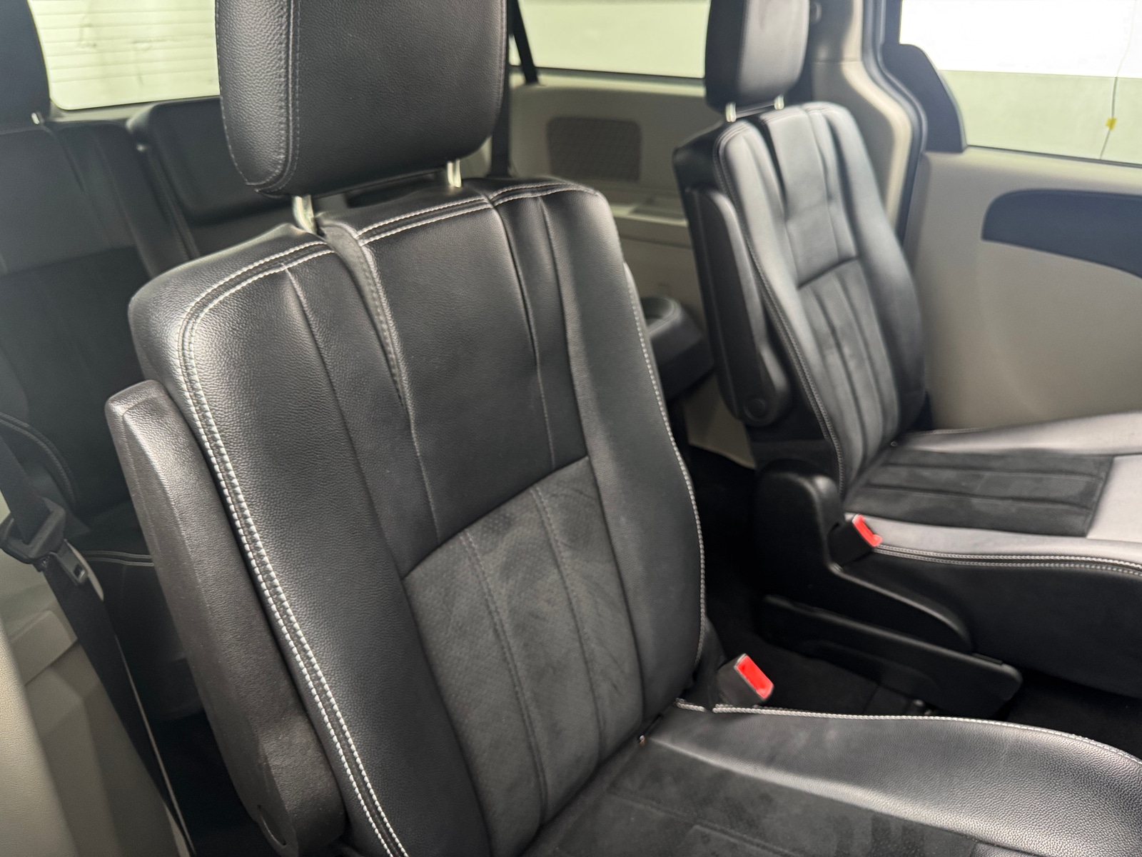 Thumbnail: 2018 Dodge Grand Caravan - 5