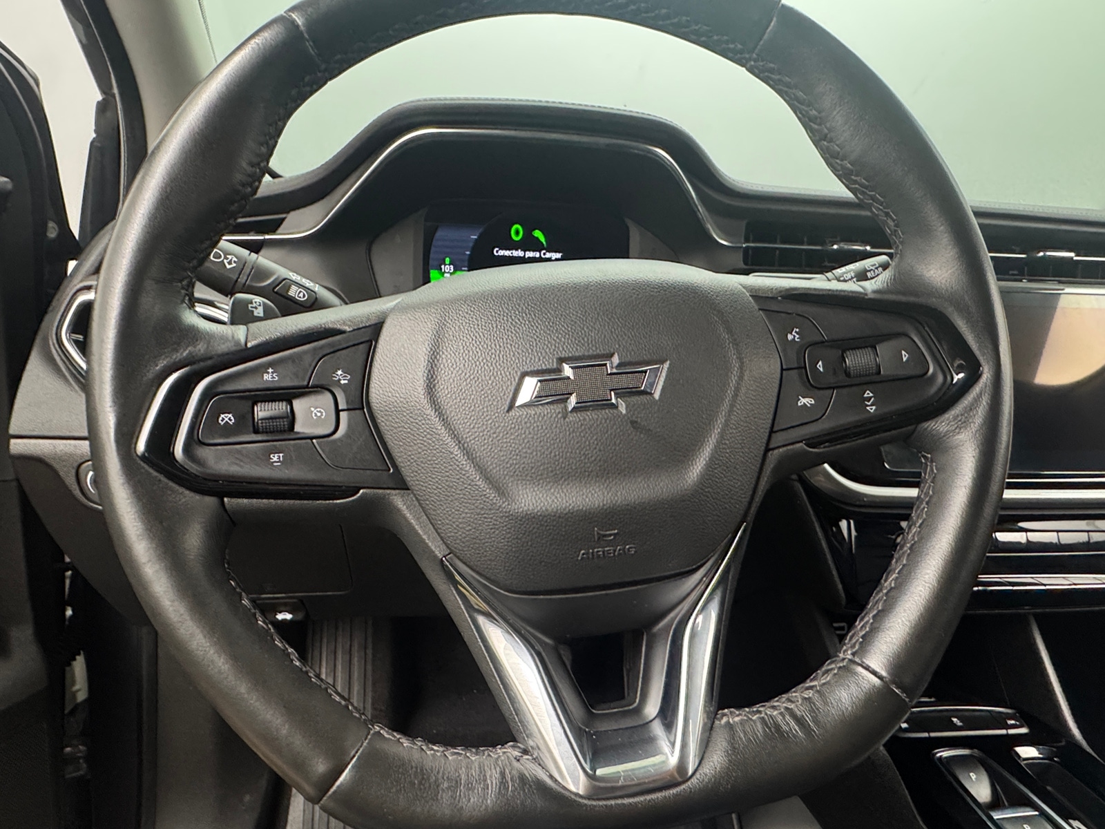 Thumbnail: 2023 Chevrolet Bolt EUV - 5