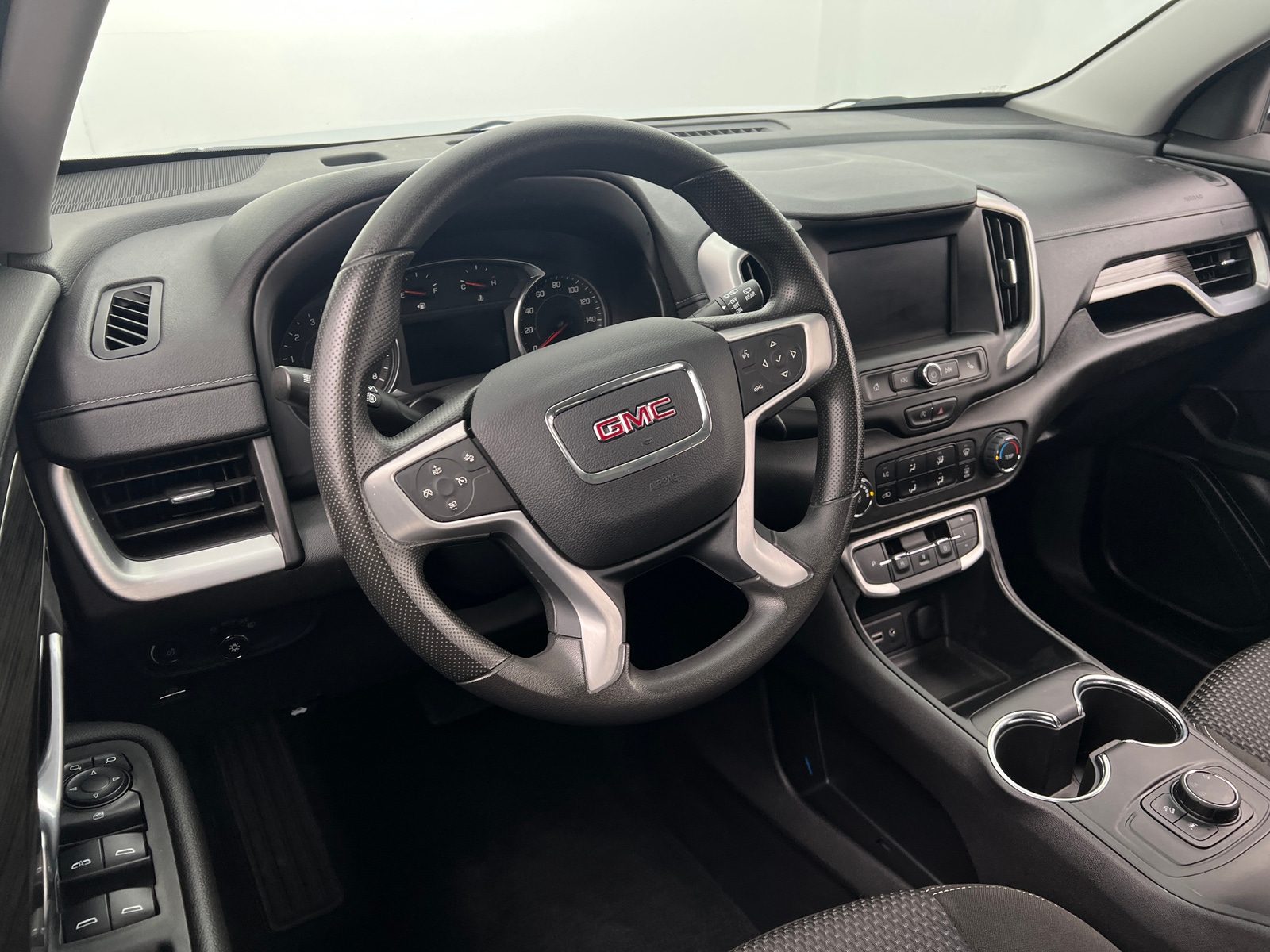 Thumbnail: 2024 GMC Terrain - 3
