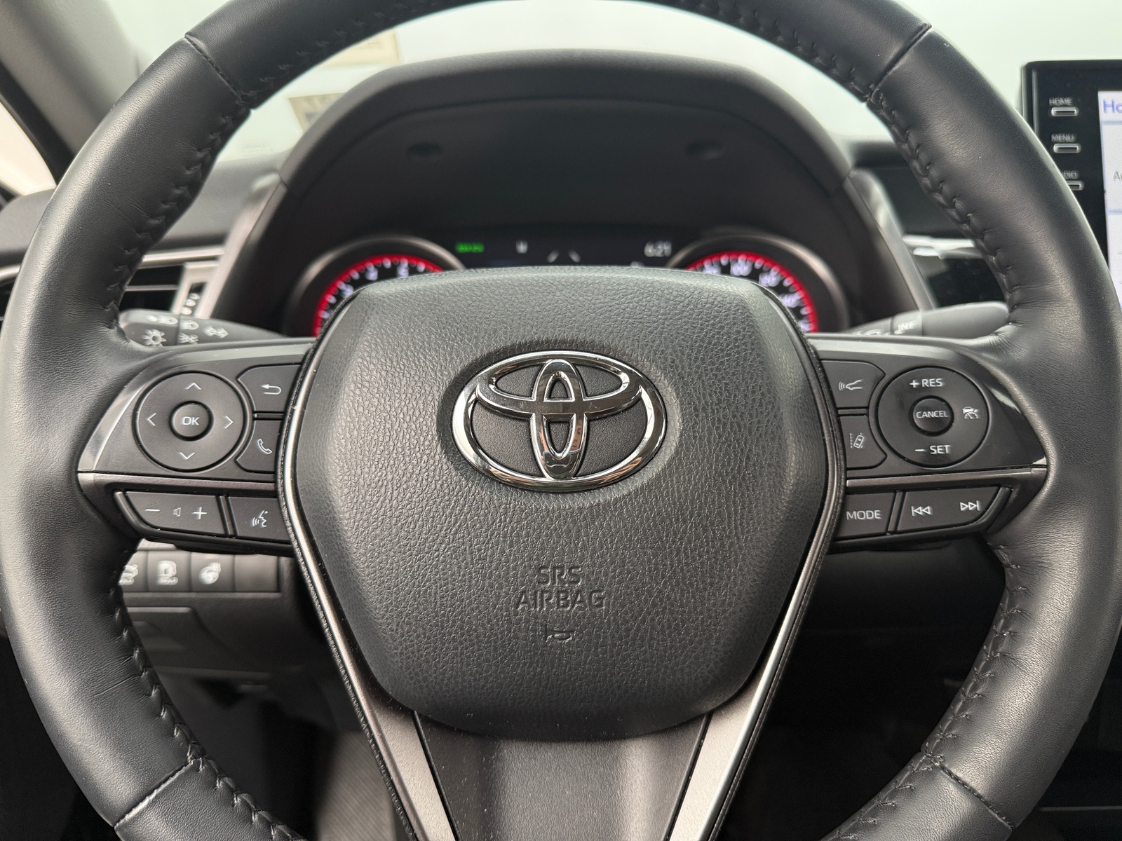 Thumbnail: 2022 Toyota Camry - 4