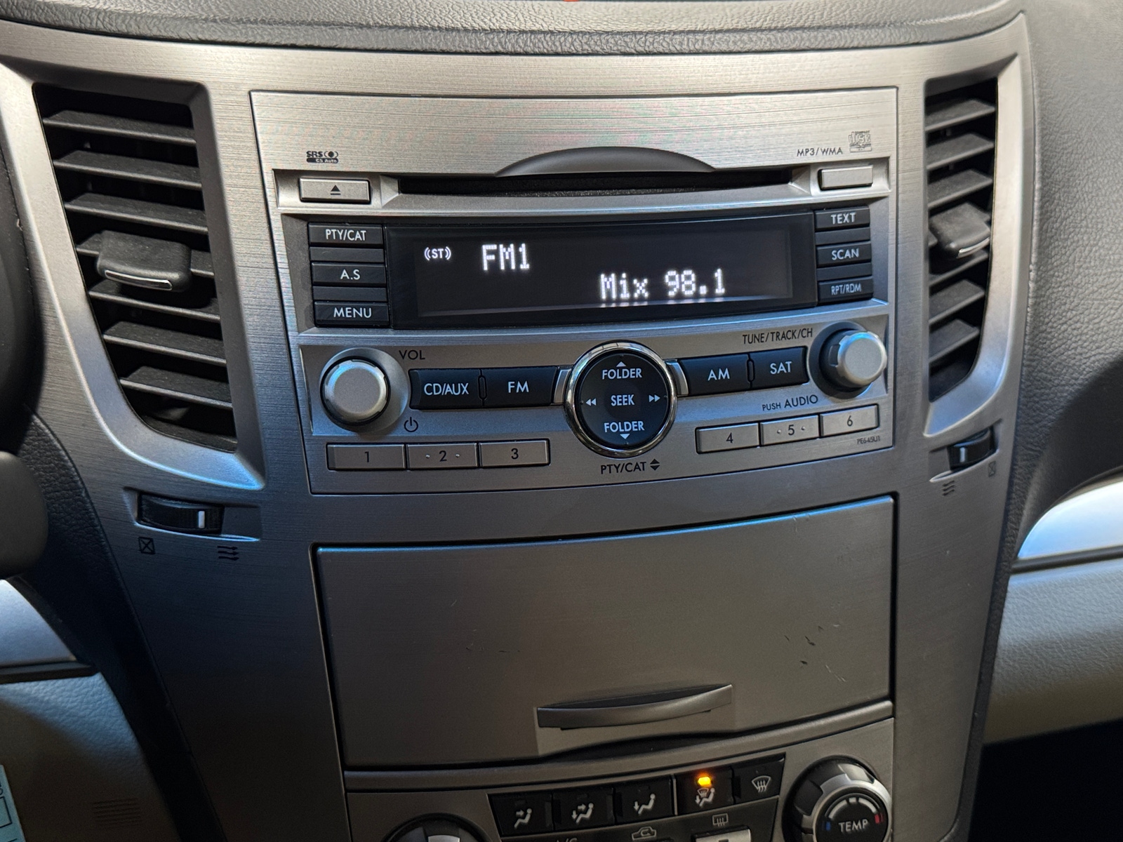 Thumbnail: 2010 Subaru Legacy - 4
