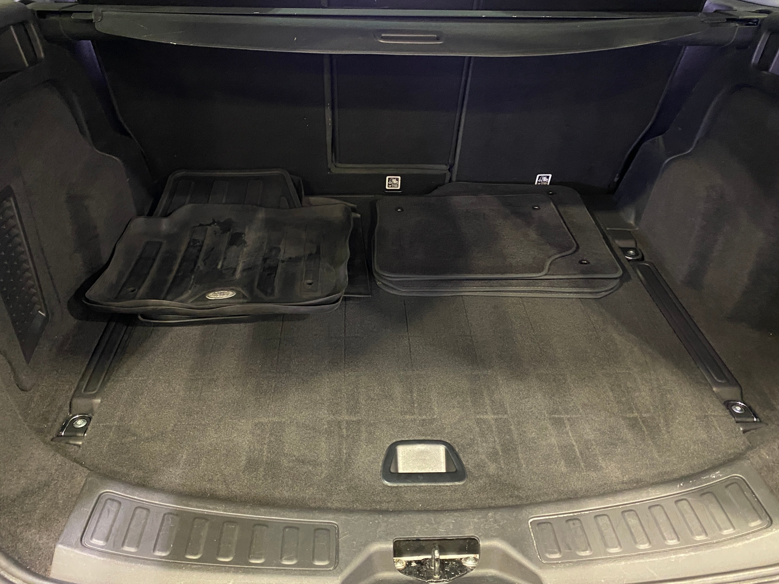 Thumbnail: 2019 Land Rover Discovery Sport - 6
