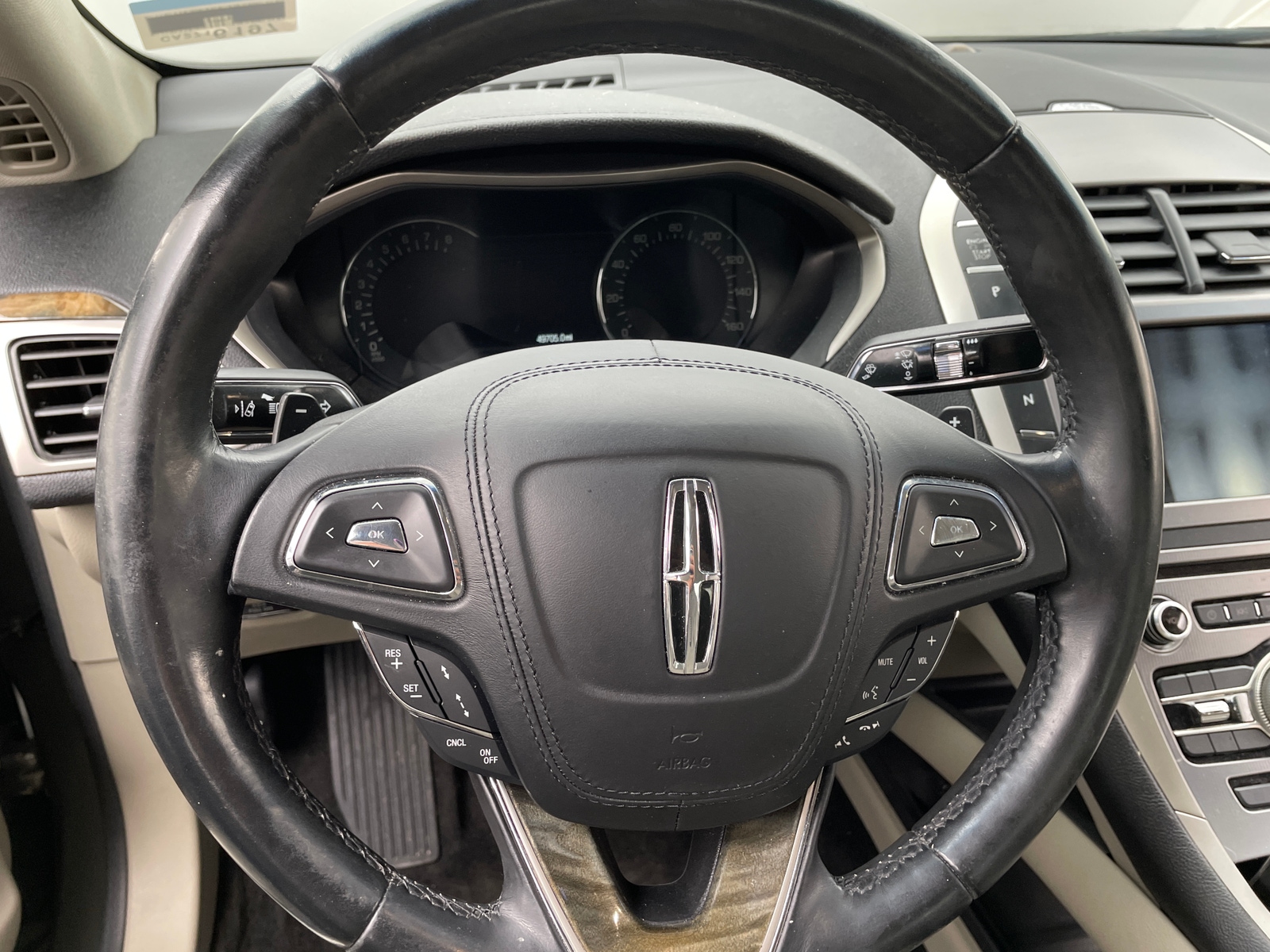 Thumbnail: 2017 Lincoln MKZ - 4