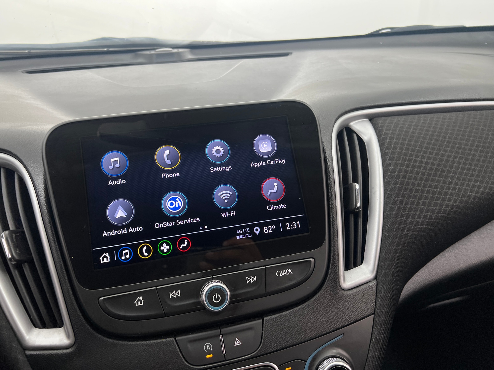 Thumbnail: 2023 Chevrolet Malibu - 4