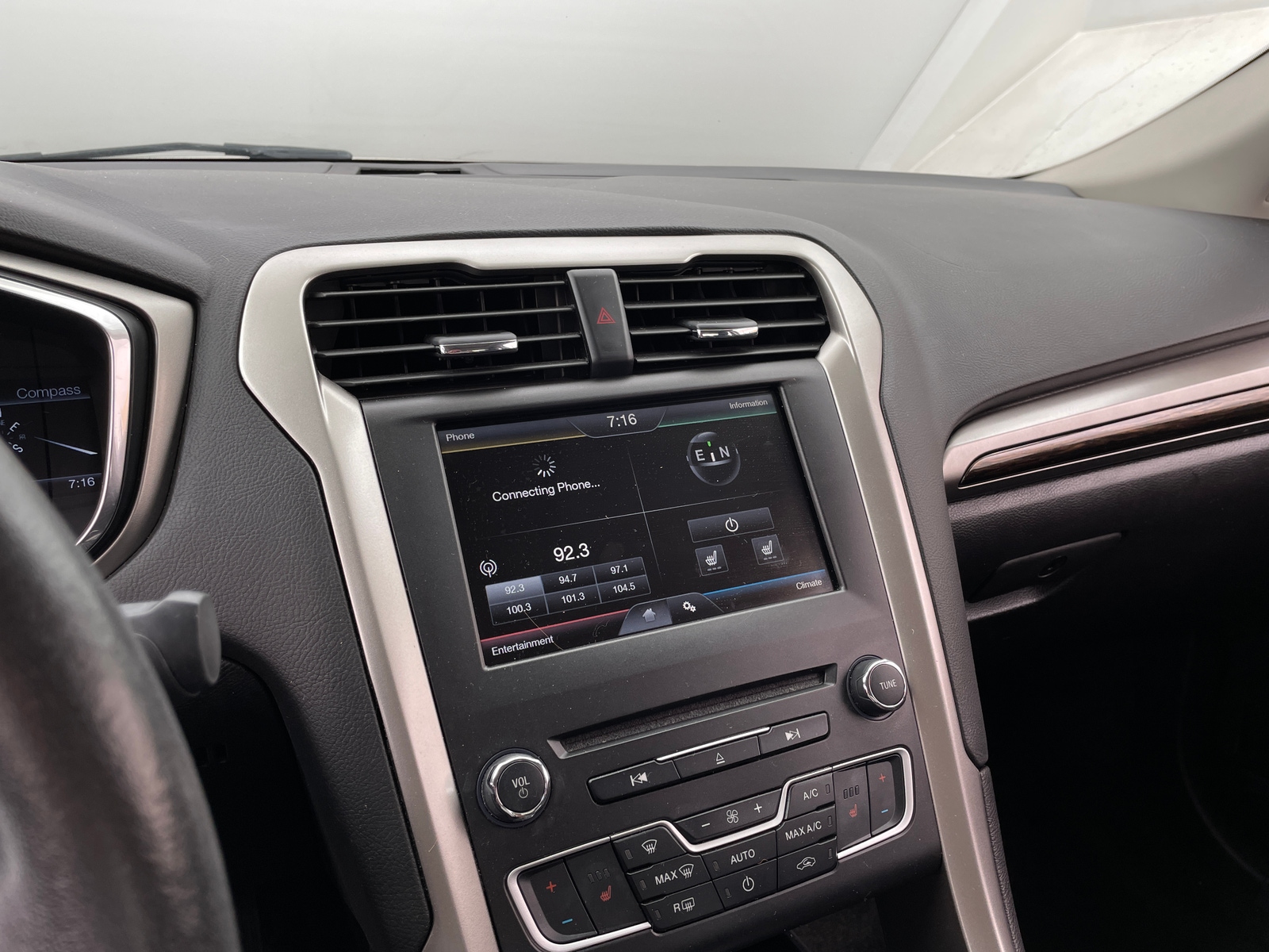 Thumbnail: 2016 Ford Fusion - 4