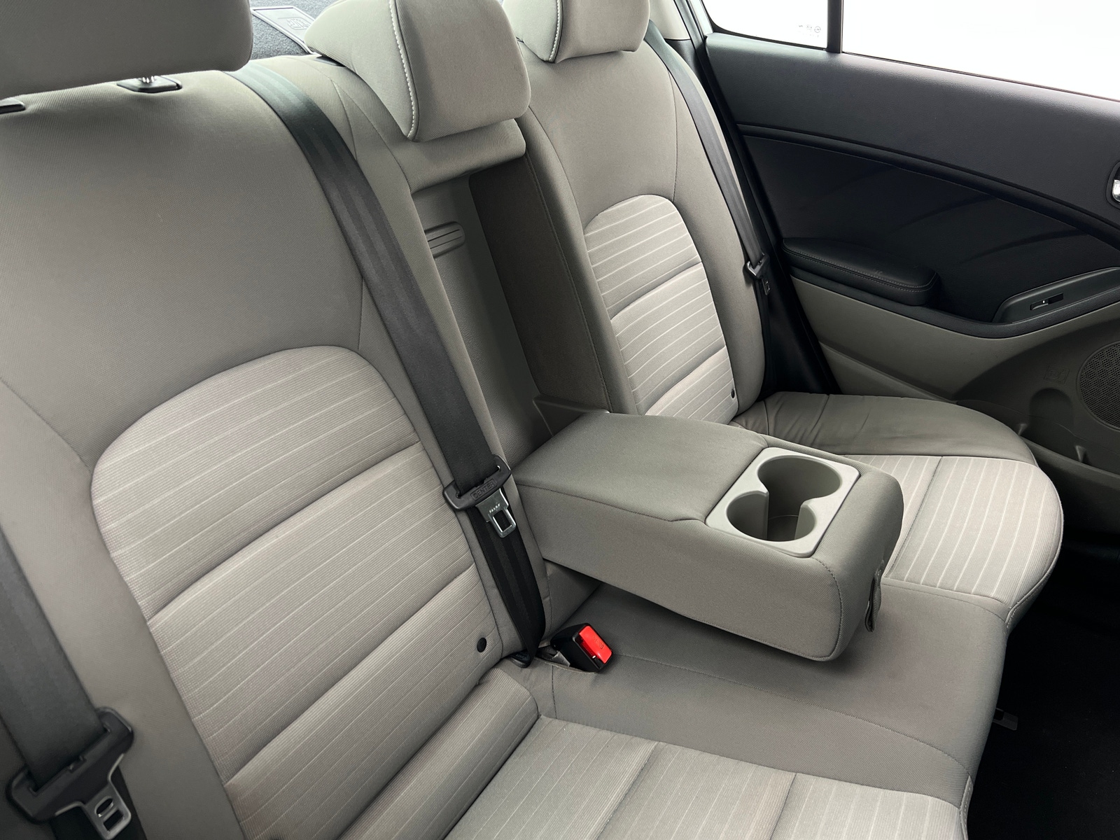 Thumbnail: 2015 Kia Forte - 6
