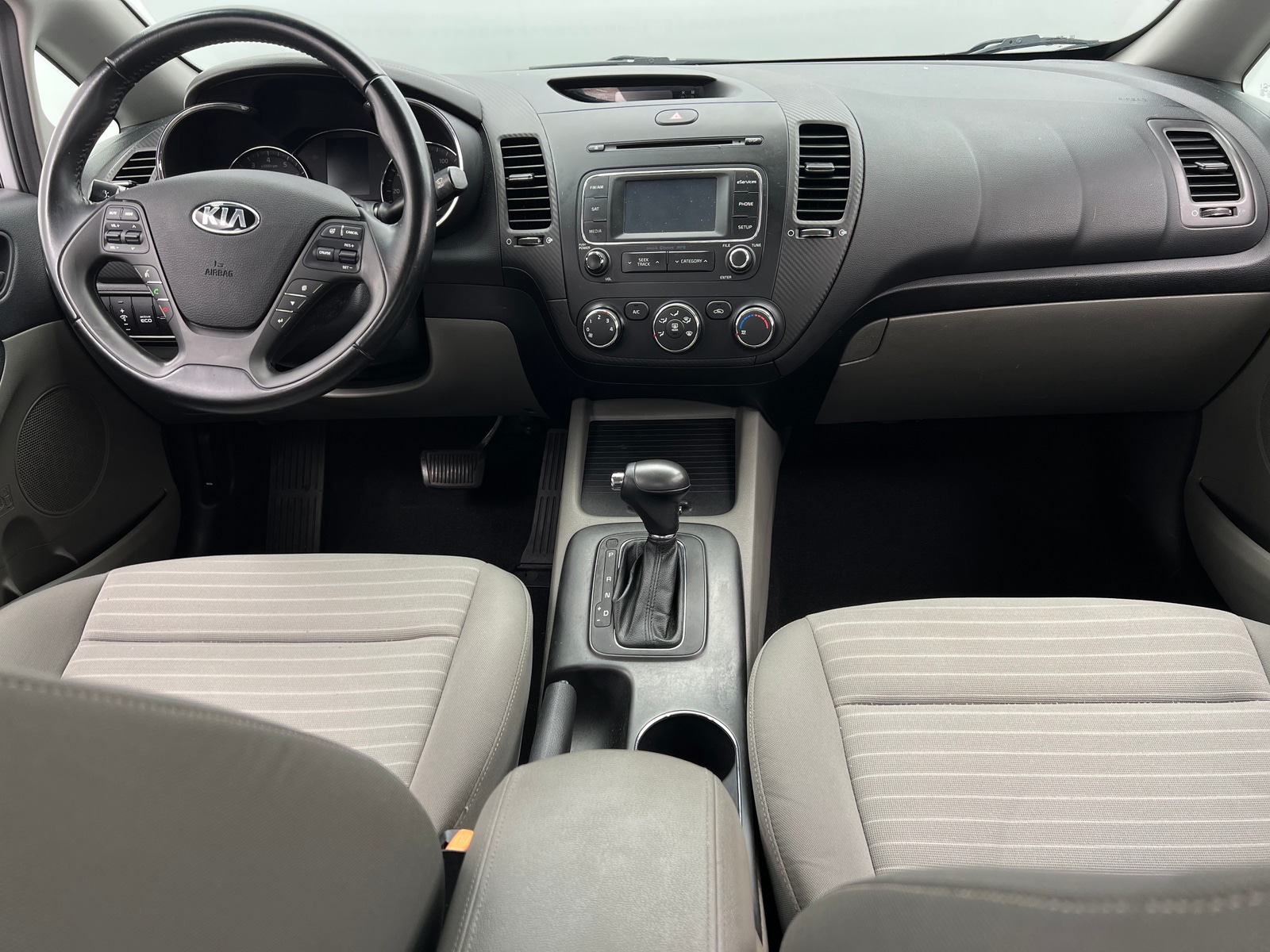 Thumbnail: 2015 Kia Forte - 3