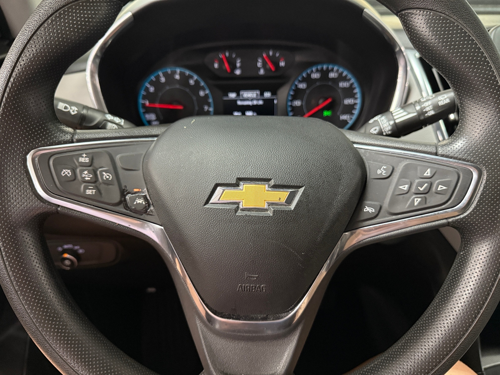 Thumbnail: 2021 Chevrolet Equinox - 5
