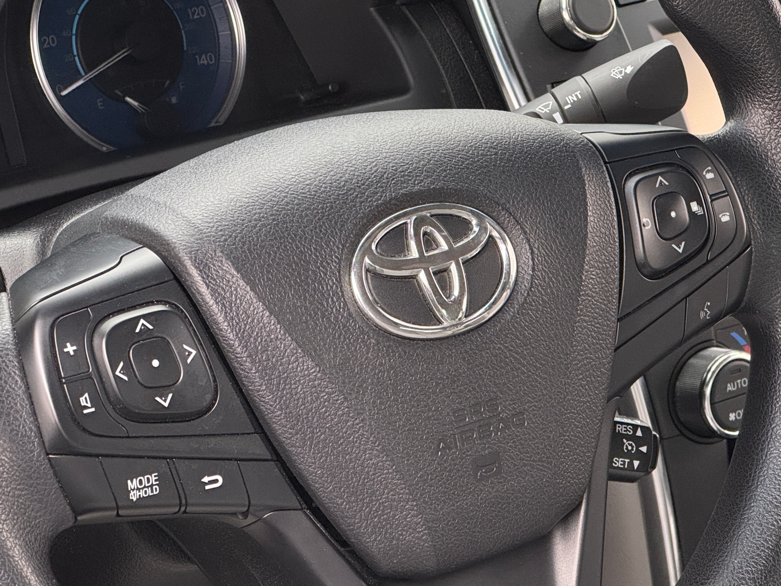 Thumbnail: 2017 Toyota Camry - 5