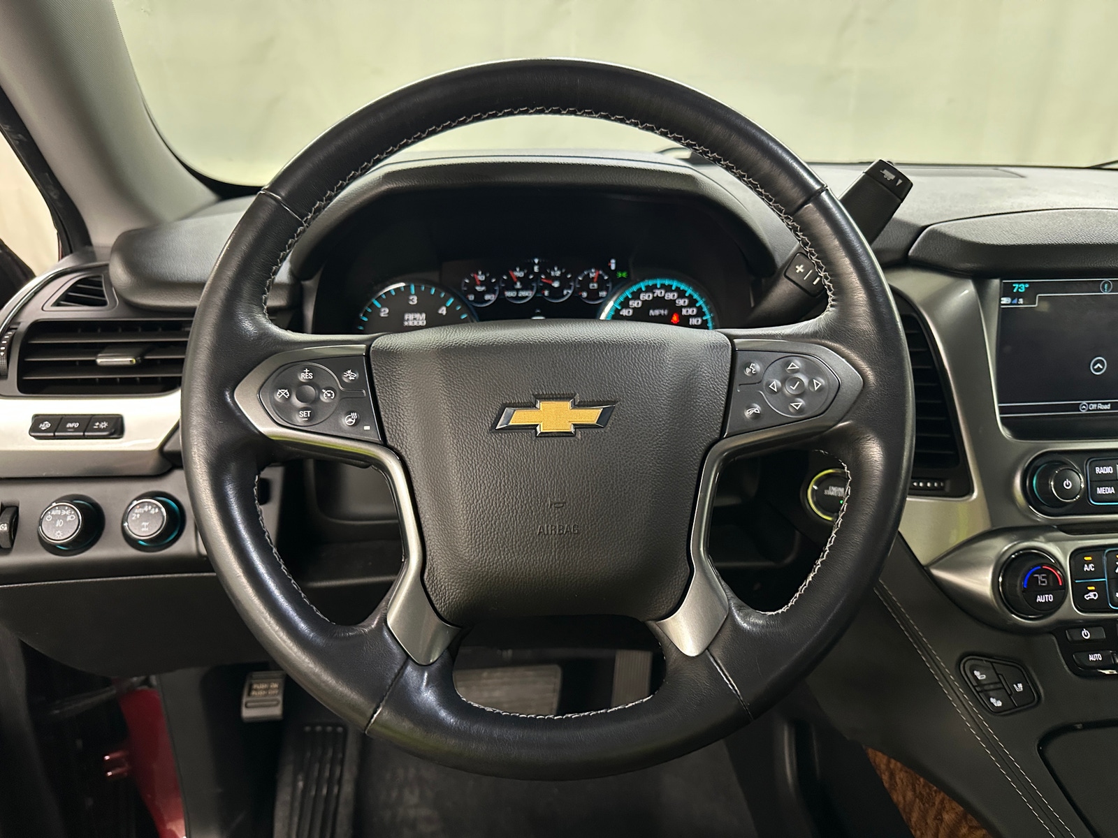 Thumbnail: 2020 Chevrolet Suburban - 4