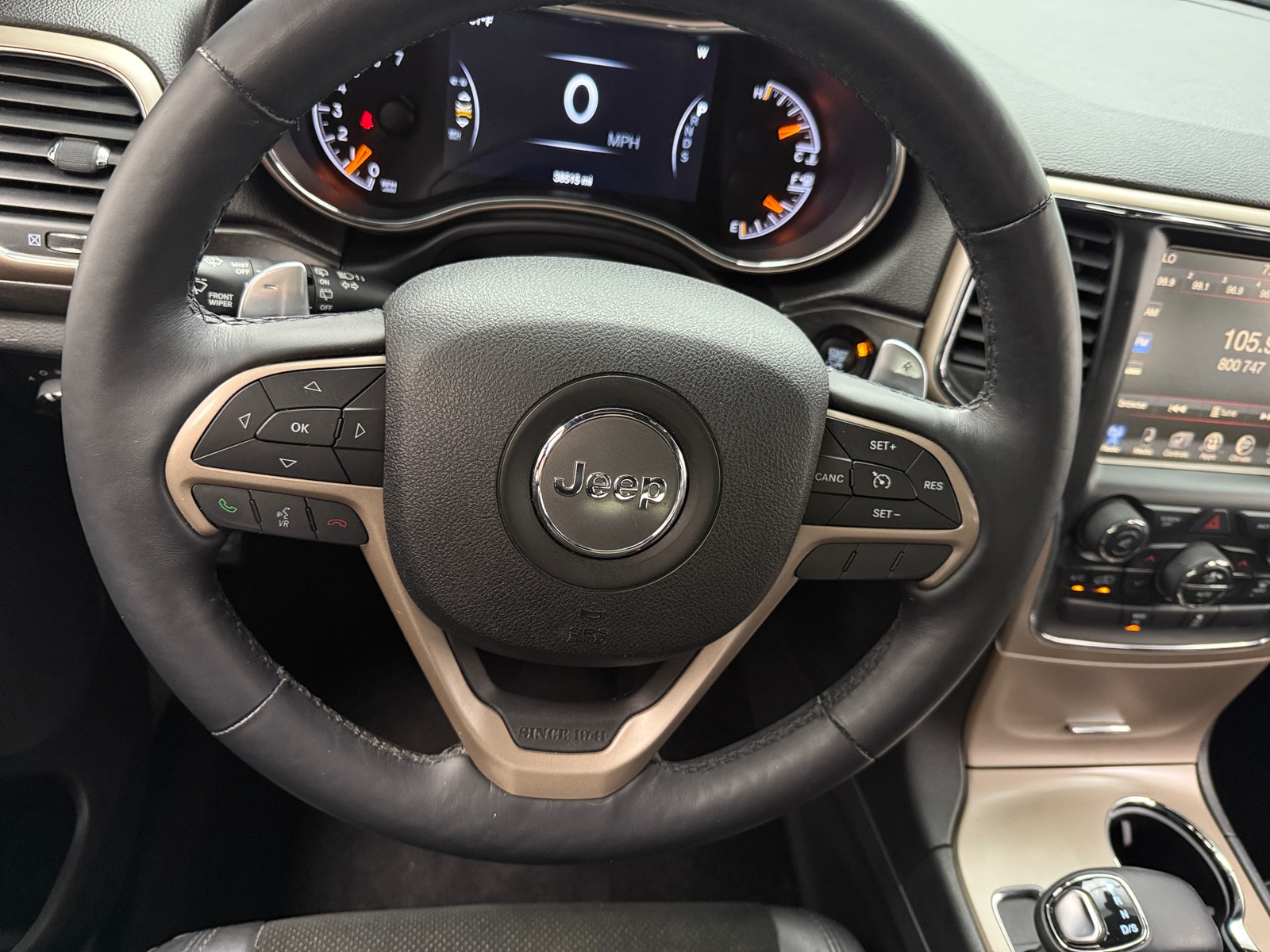 Thumbnail: 2015 Jeep Grand Cherokee - 5