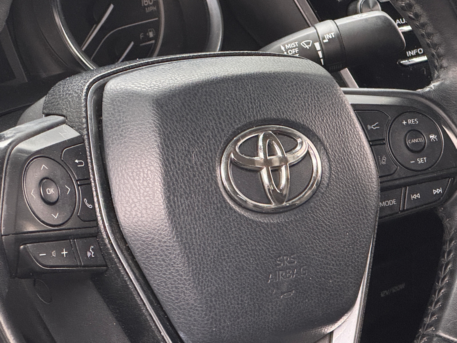 Thumbnail: 2018 Toyota Camry - 4