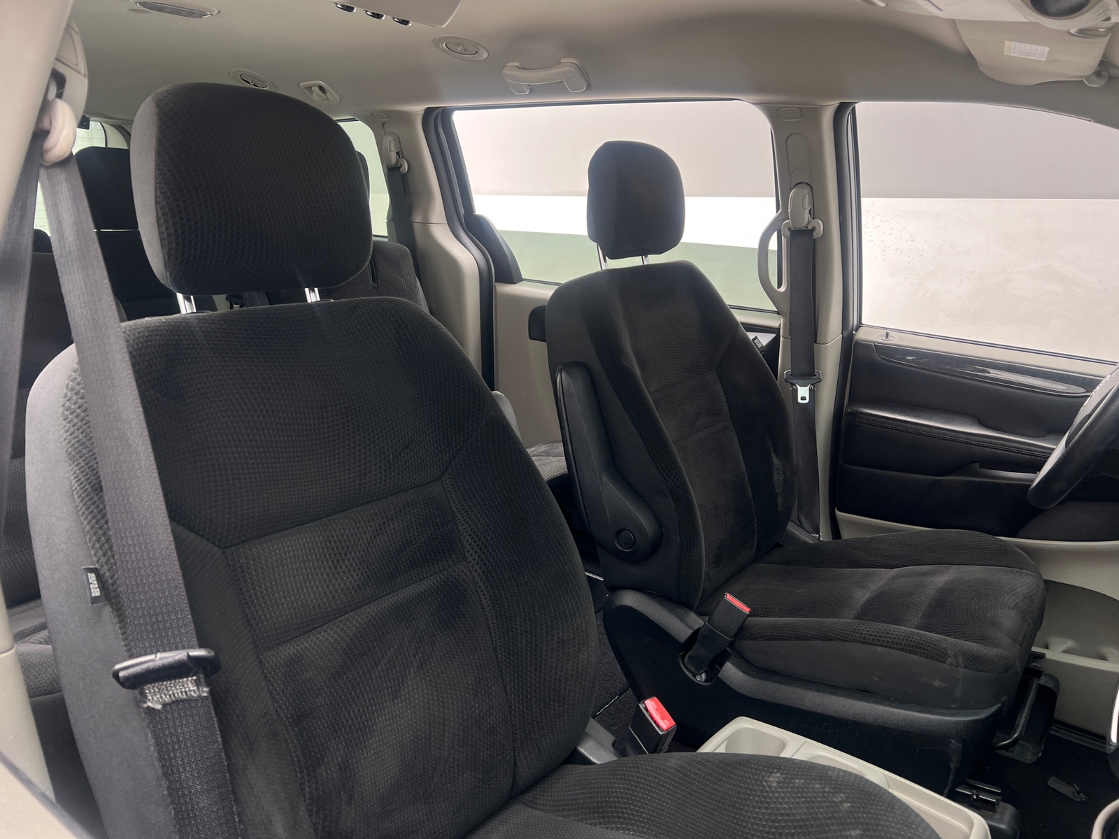 Thumbnail: 2018 Dodge Grand Caravan - 2