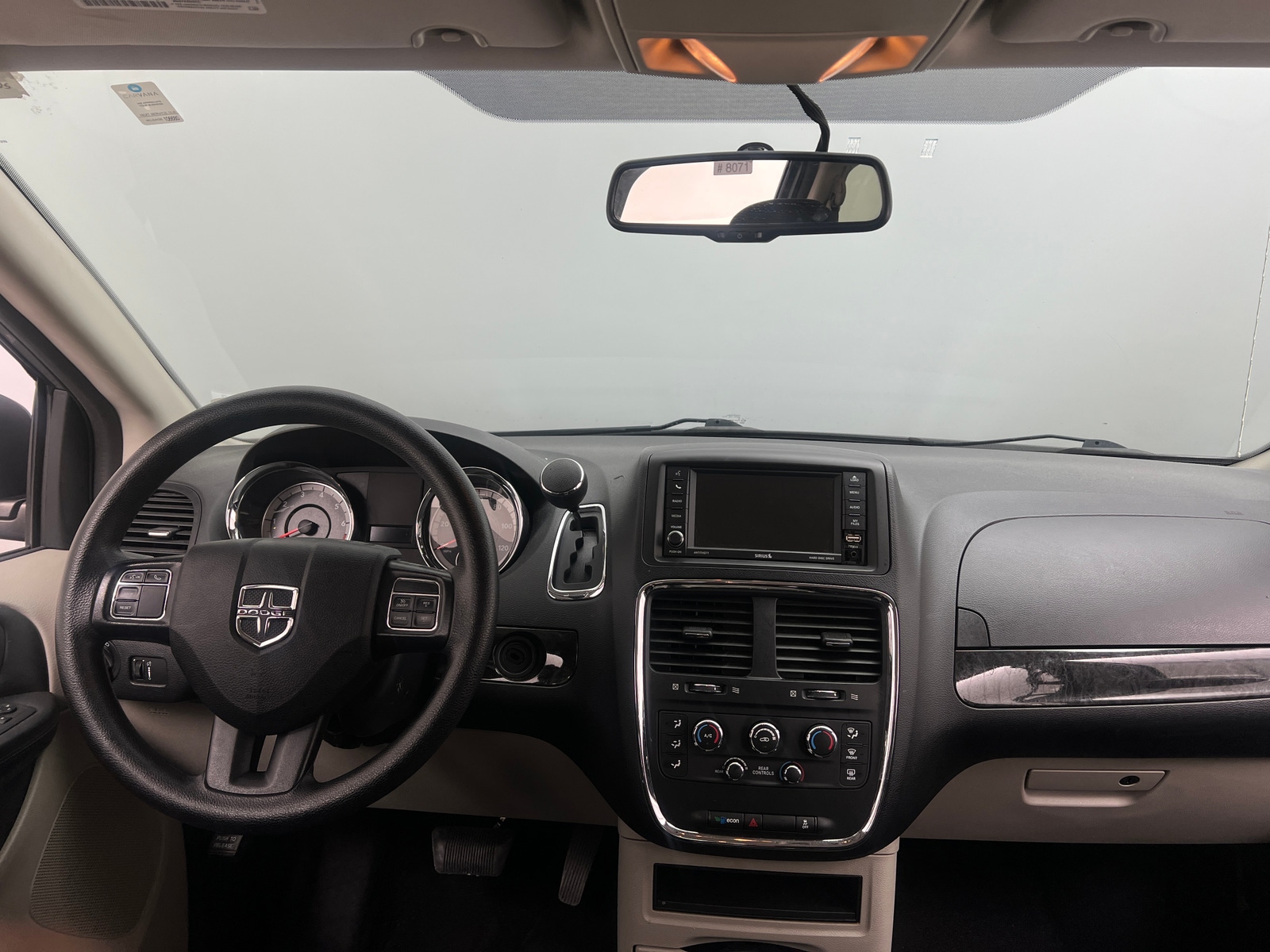 Thumbnail: 2018 Dodge Grand Caravan - 3