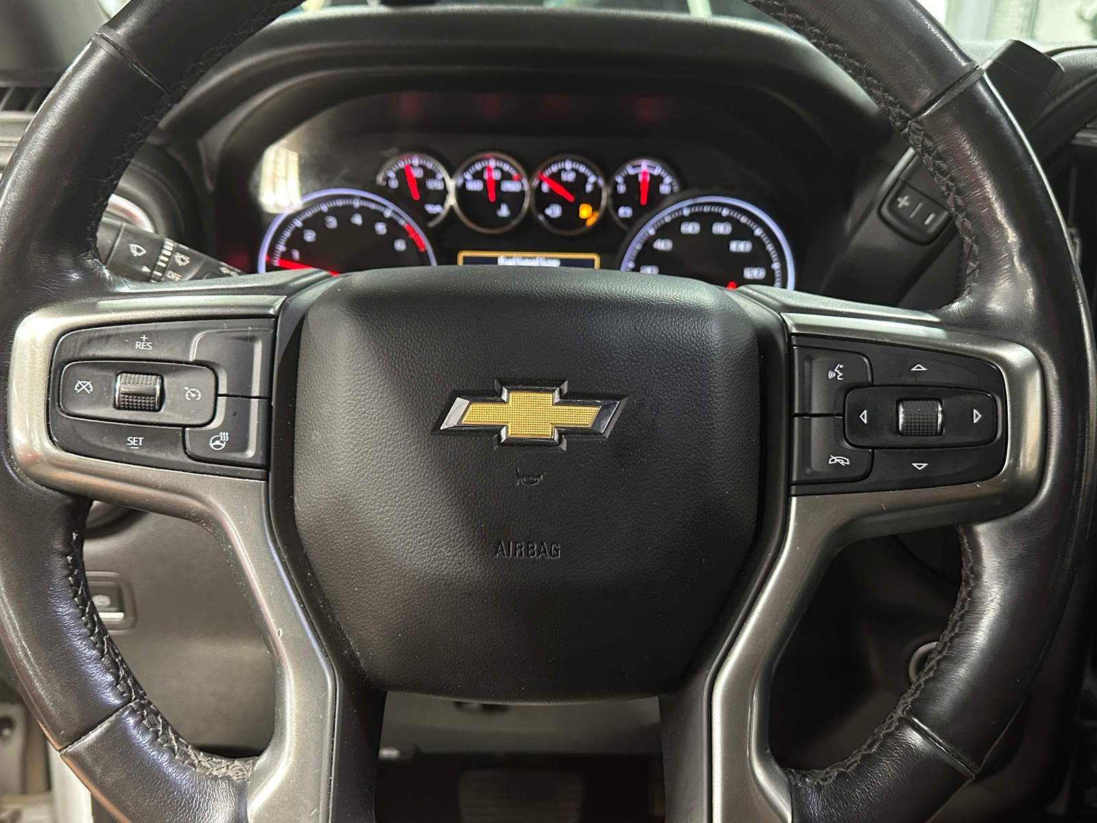 Thumbnail: 2021 Chevrolet Silverado 1500 - 5