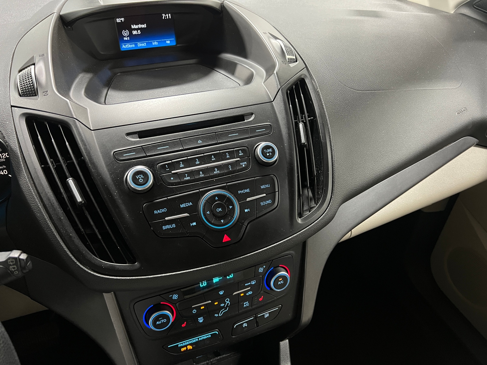 Thumbnail: 2018 Ford Escape - 4