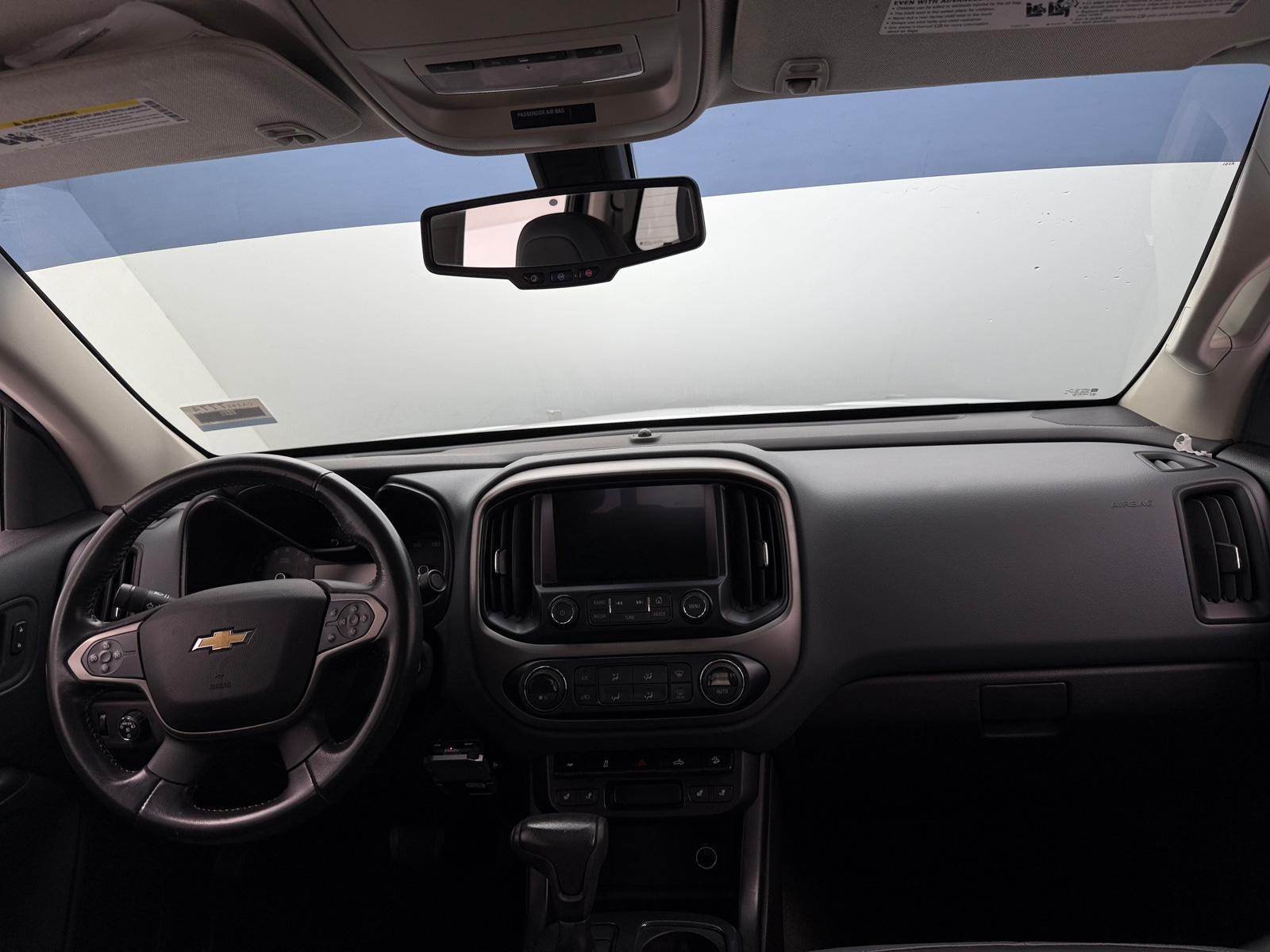 Thumbnail: 2016 Chevrolet Colorado - 3
