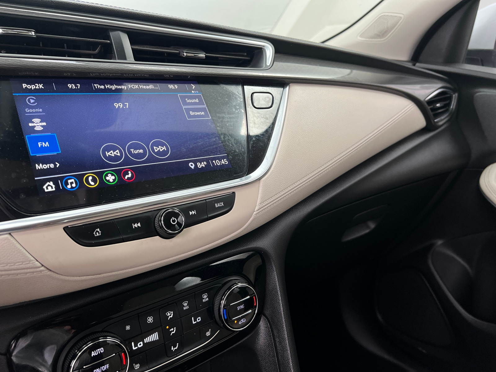 Thumbnail: 2021 Buick Encore GX - 3