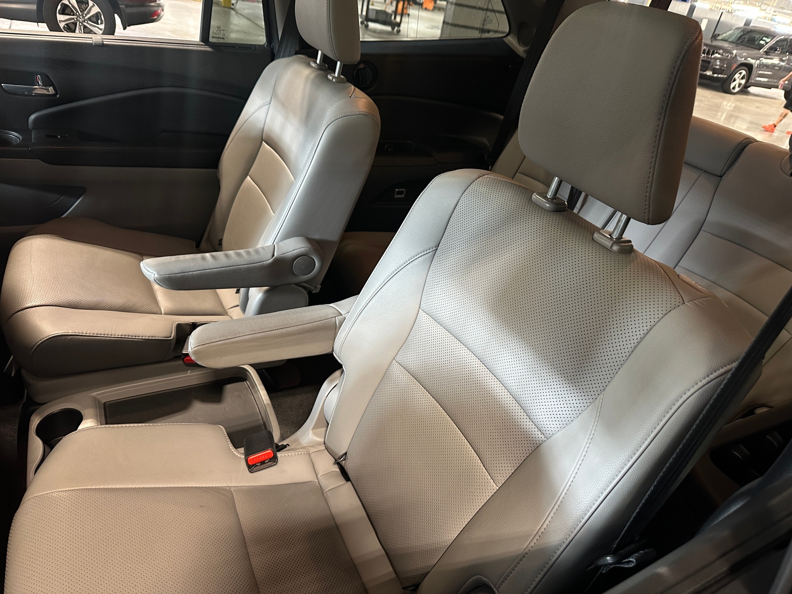 Thumbnail: 2018 Honda Pilot - 5