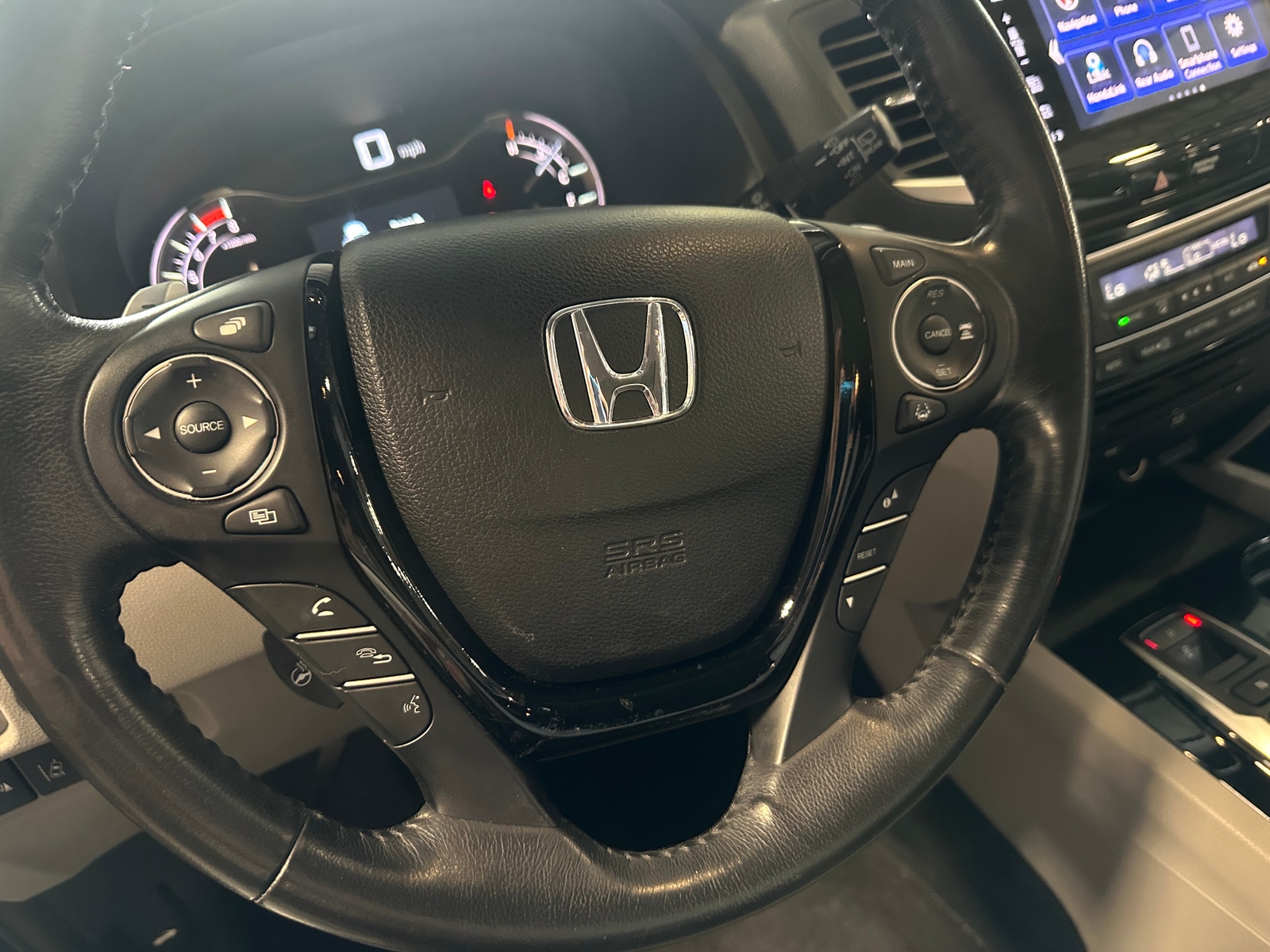 Thumbnail: 2018 Honda Pilot - 4