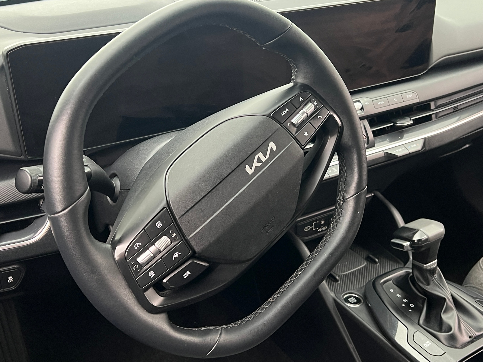 Thumbnail: 2025 Kia K4 - 5