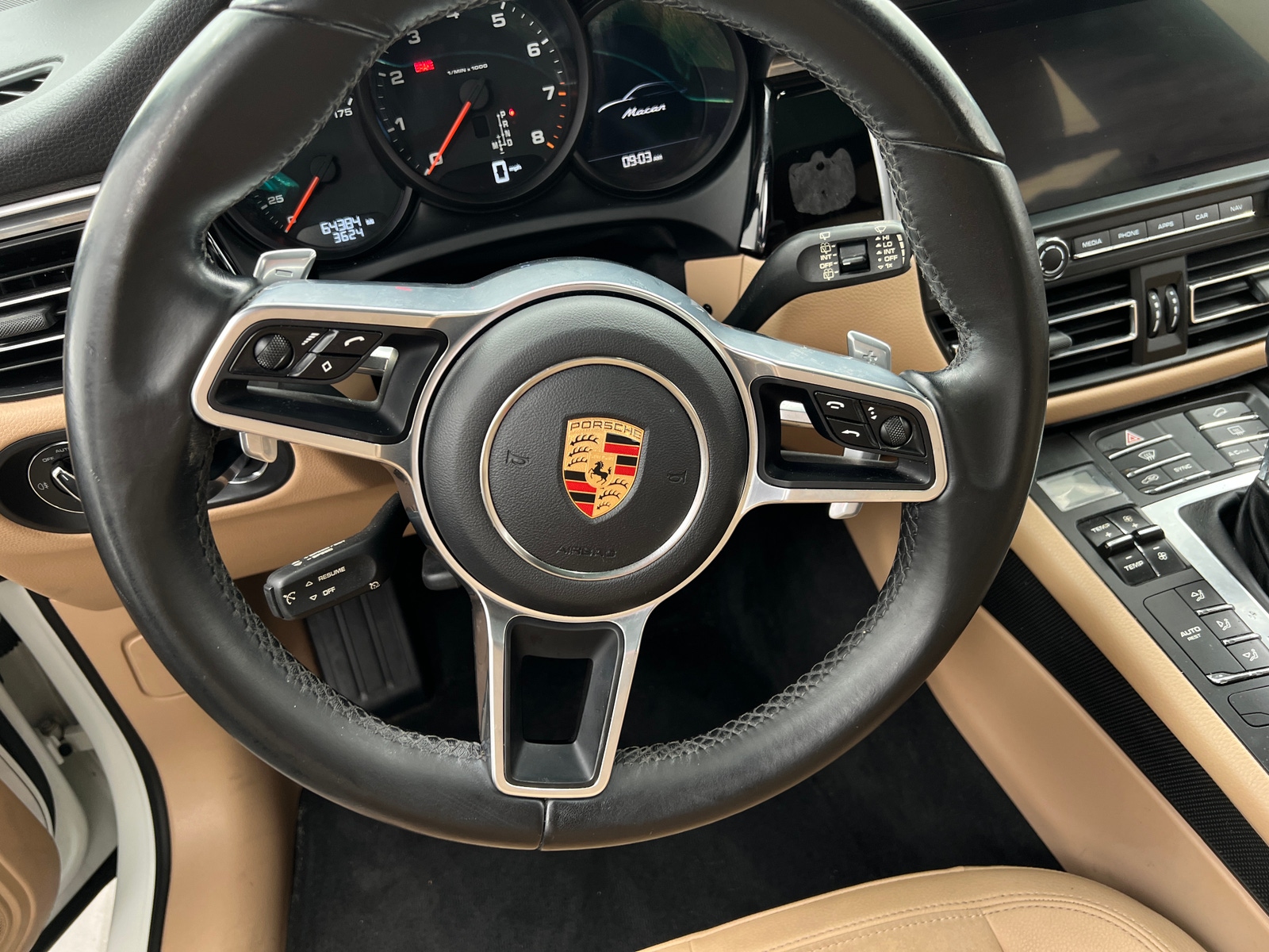 Thumbnail: 2019 Porsche Macan - 4