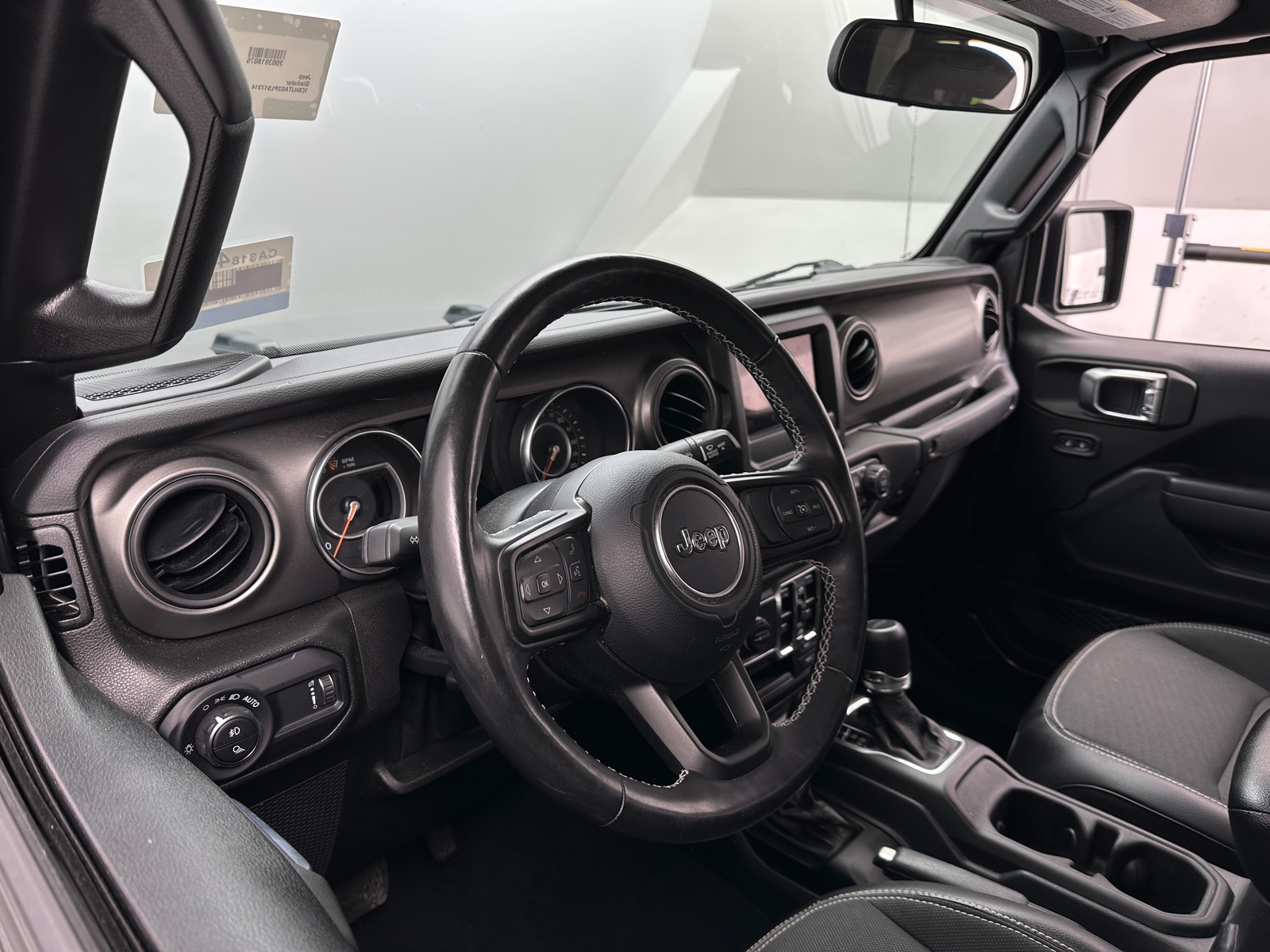 Thumbnail: 2023 Jeep Gladiator - 2