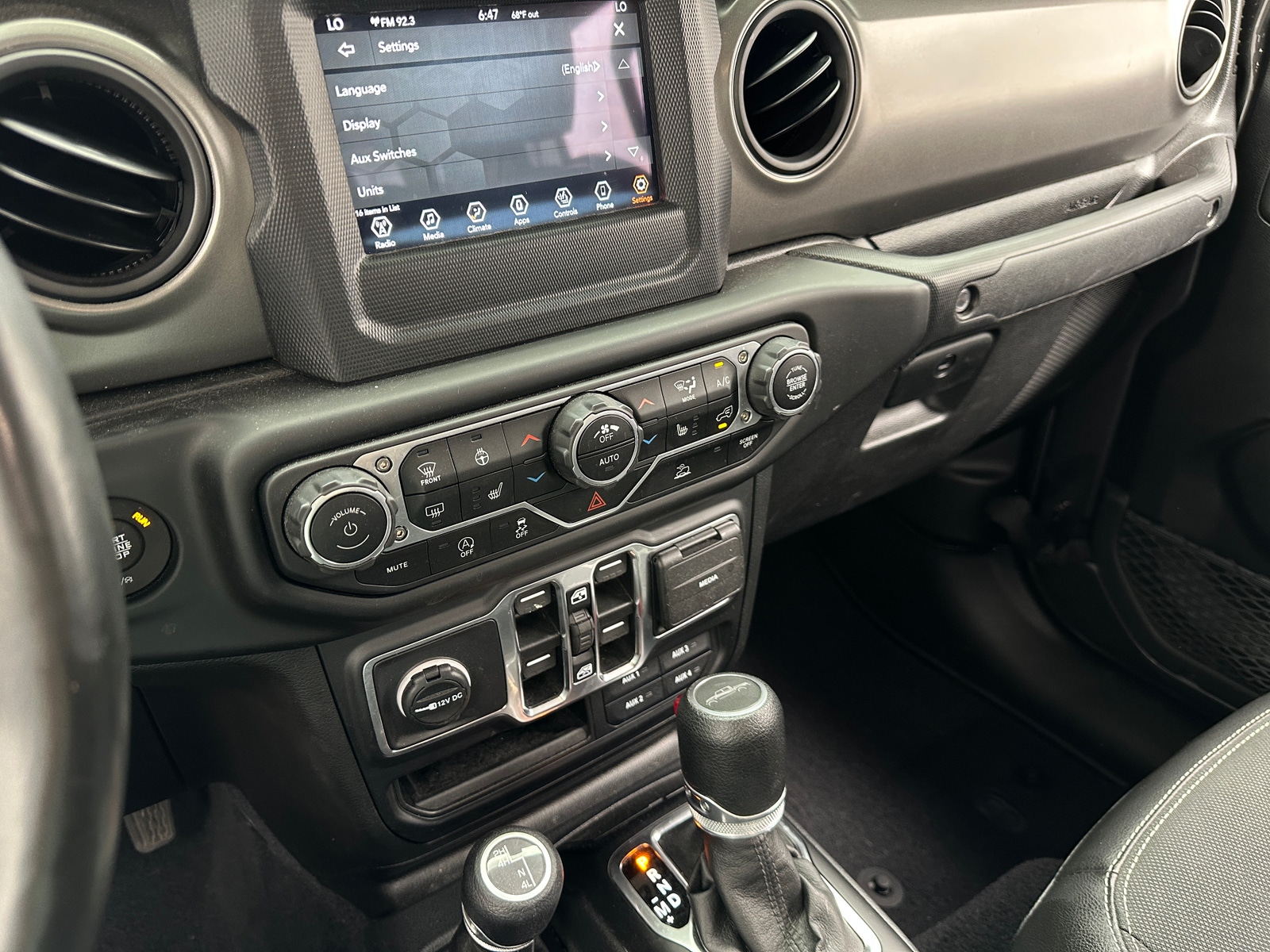 Thumbnail: 2023 Jeep Gladiator - 3
