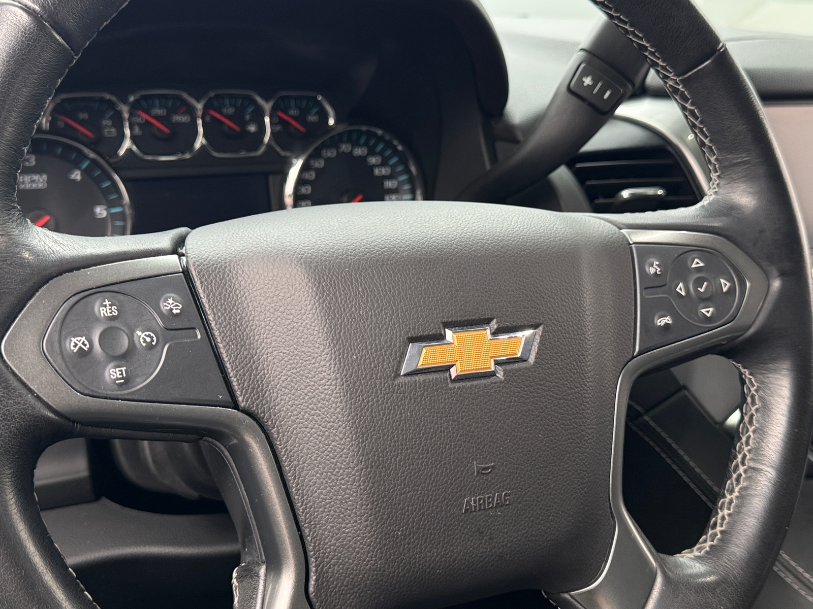 Thumbnail: 2020 Chevrolet Tahoe - 5