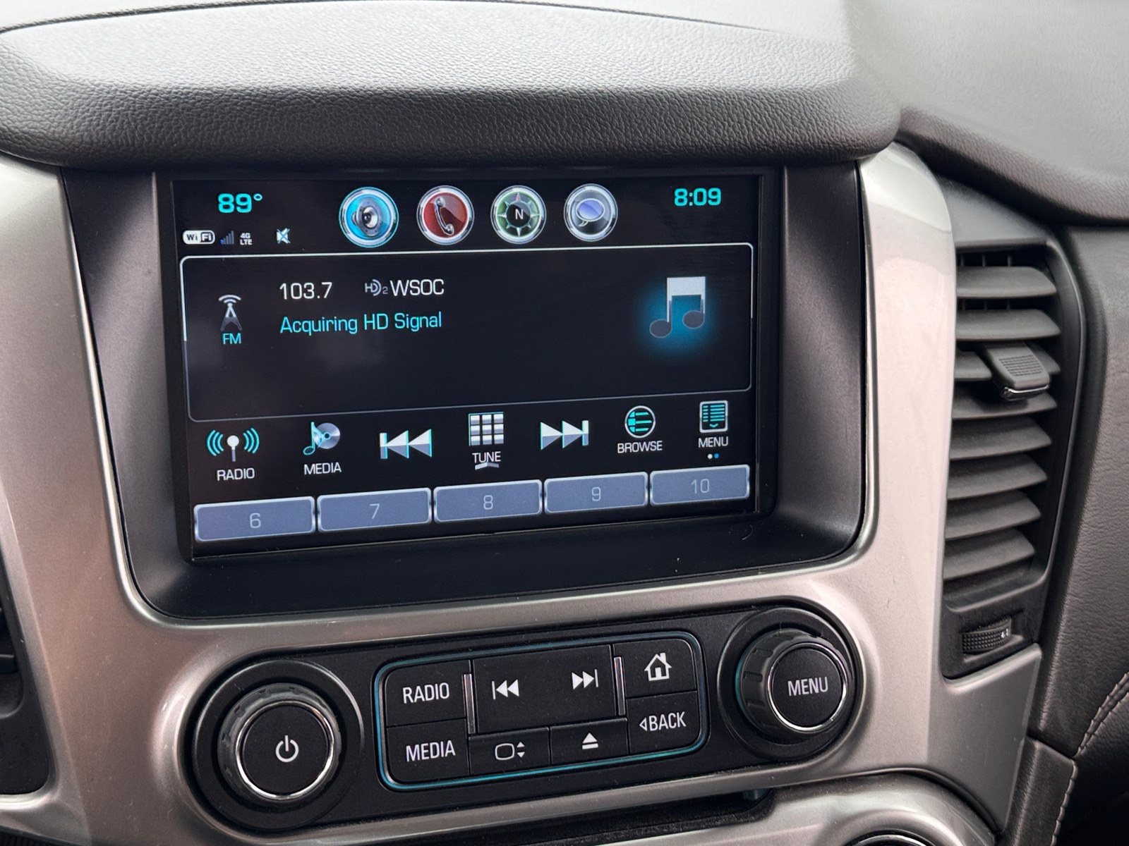 Thumbnail: 2020 Chevrolet Tahoe - 4