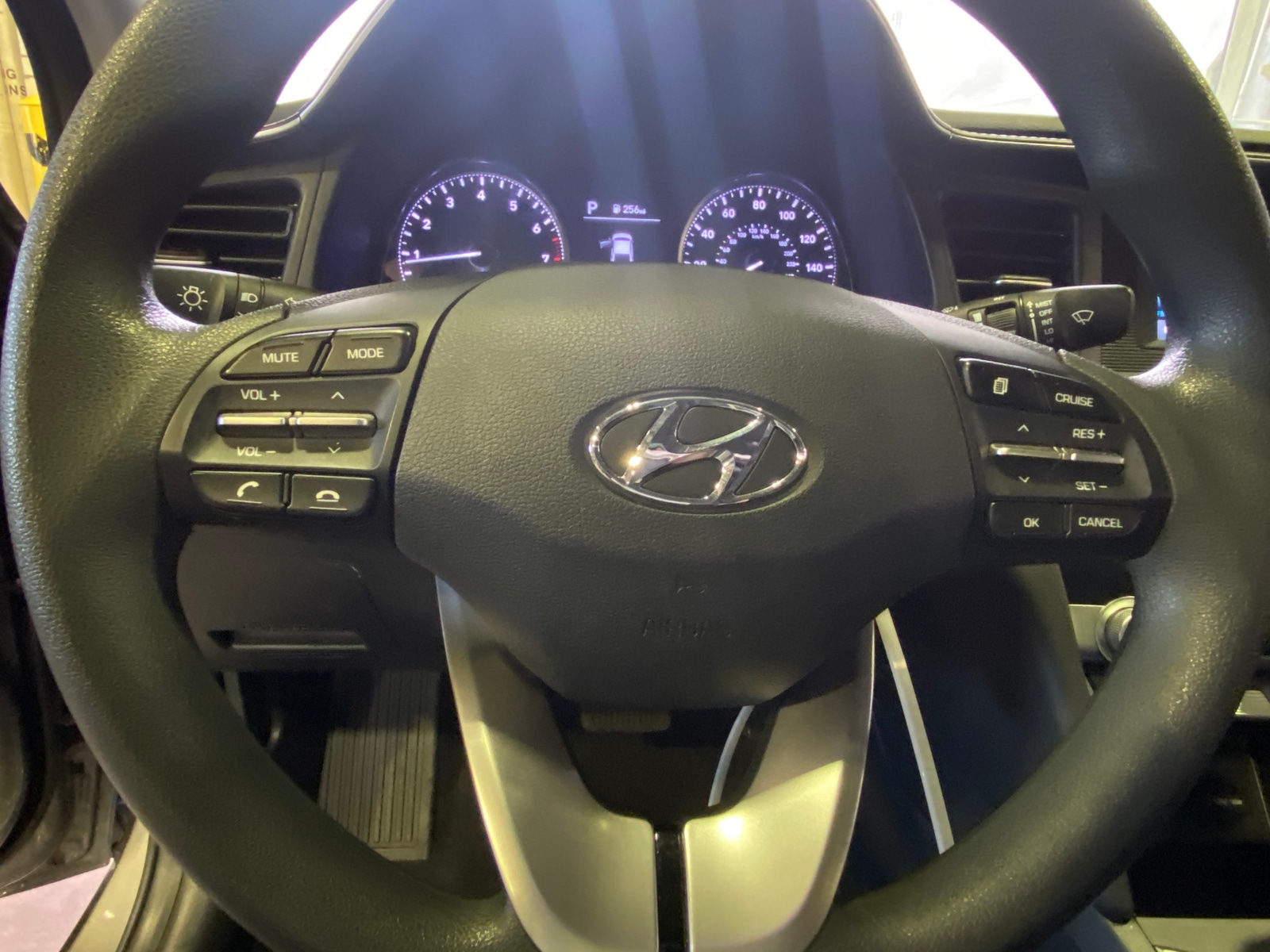 Thumbnail: 2020 Hyundai Elantra - 5