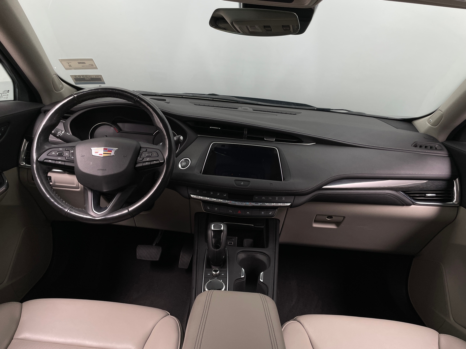 Thumbnail: 2019 Cadillac XT4 - 2