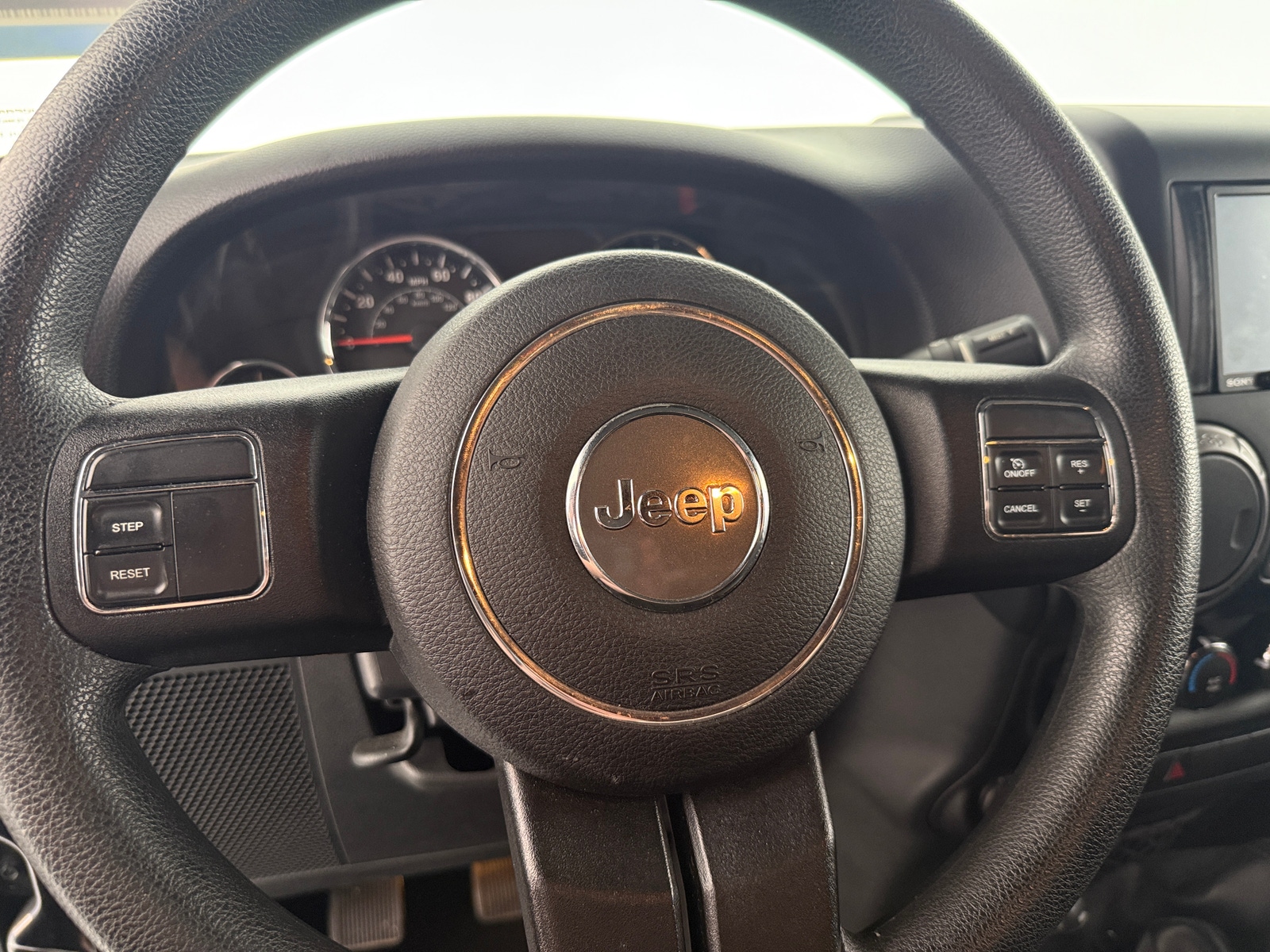 Thumbnail: 2015 Jeep Wrangler - 5