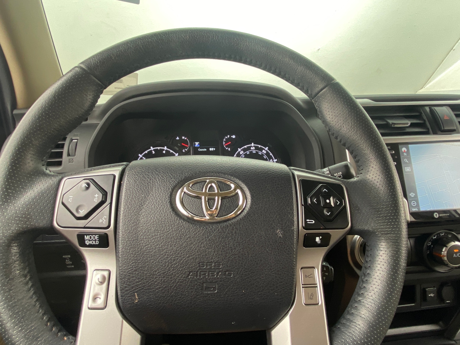 Thumbnail: 2022 Toyota 4Runner - 4