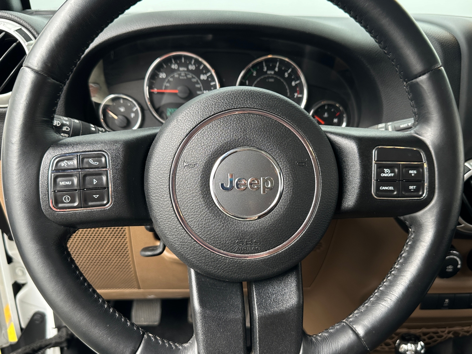 Thumbnail: 2016 Jeep Wrangler - 5