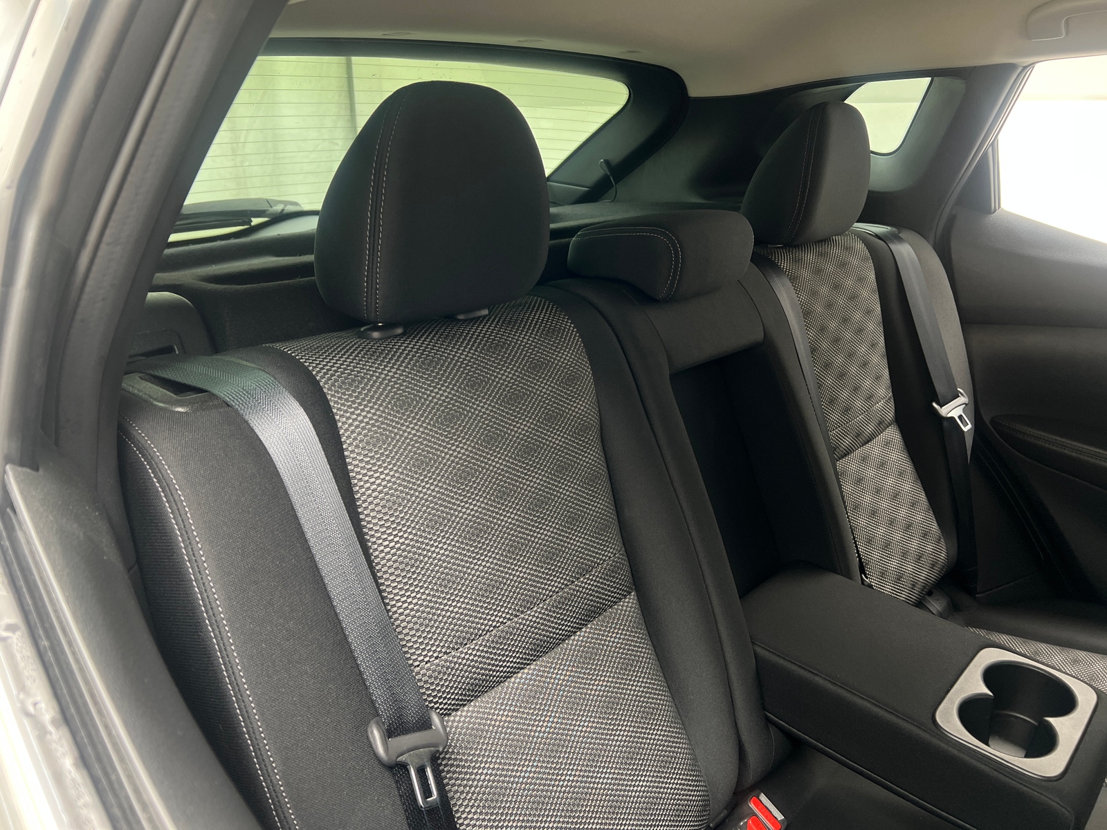 Thumbnail: 2018 Nissan Rogue Sport - 6