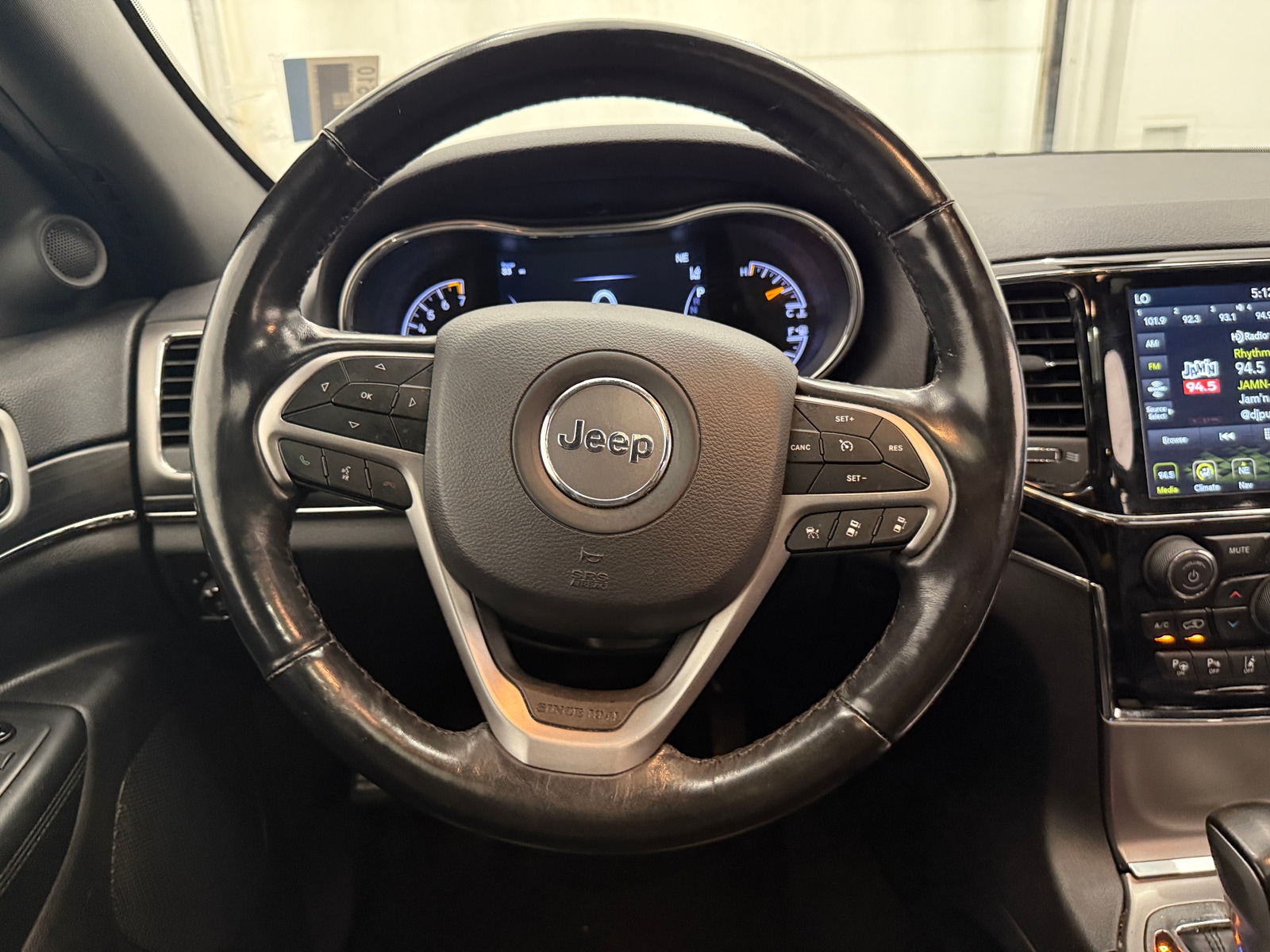 Thumbnail: 2020 Jeep Grand Cherokee - 4
