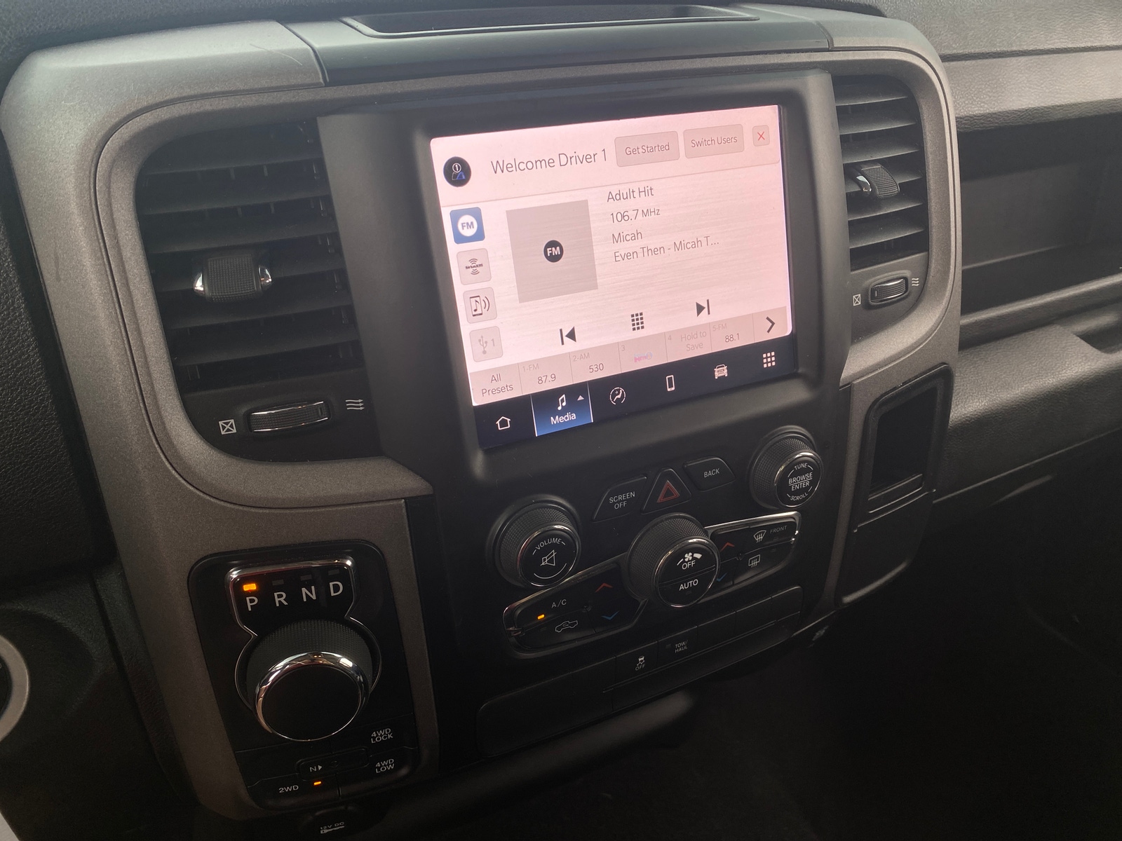 Thumbnail: 2022 RAM 1500 Classic - 4
