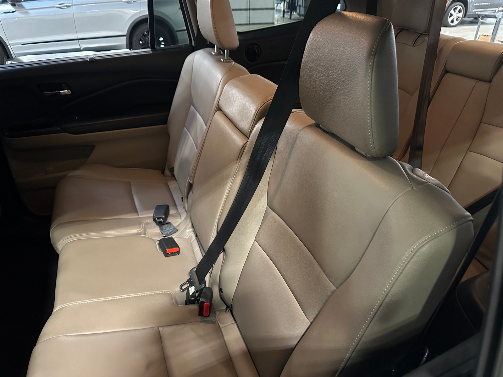 Thumbnail: 2016 Honda Pilot - 5