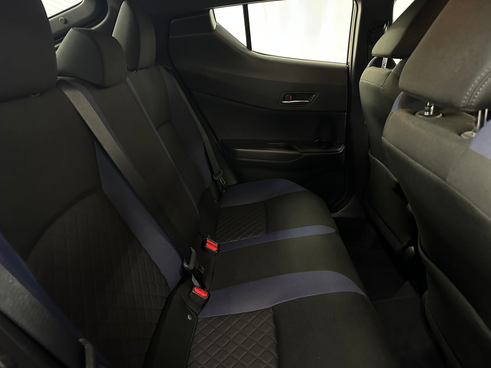 Thumbnail: 2021 Toyota C-HR - 6
