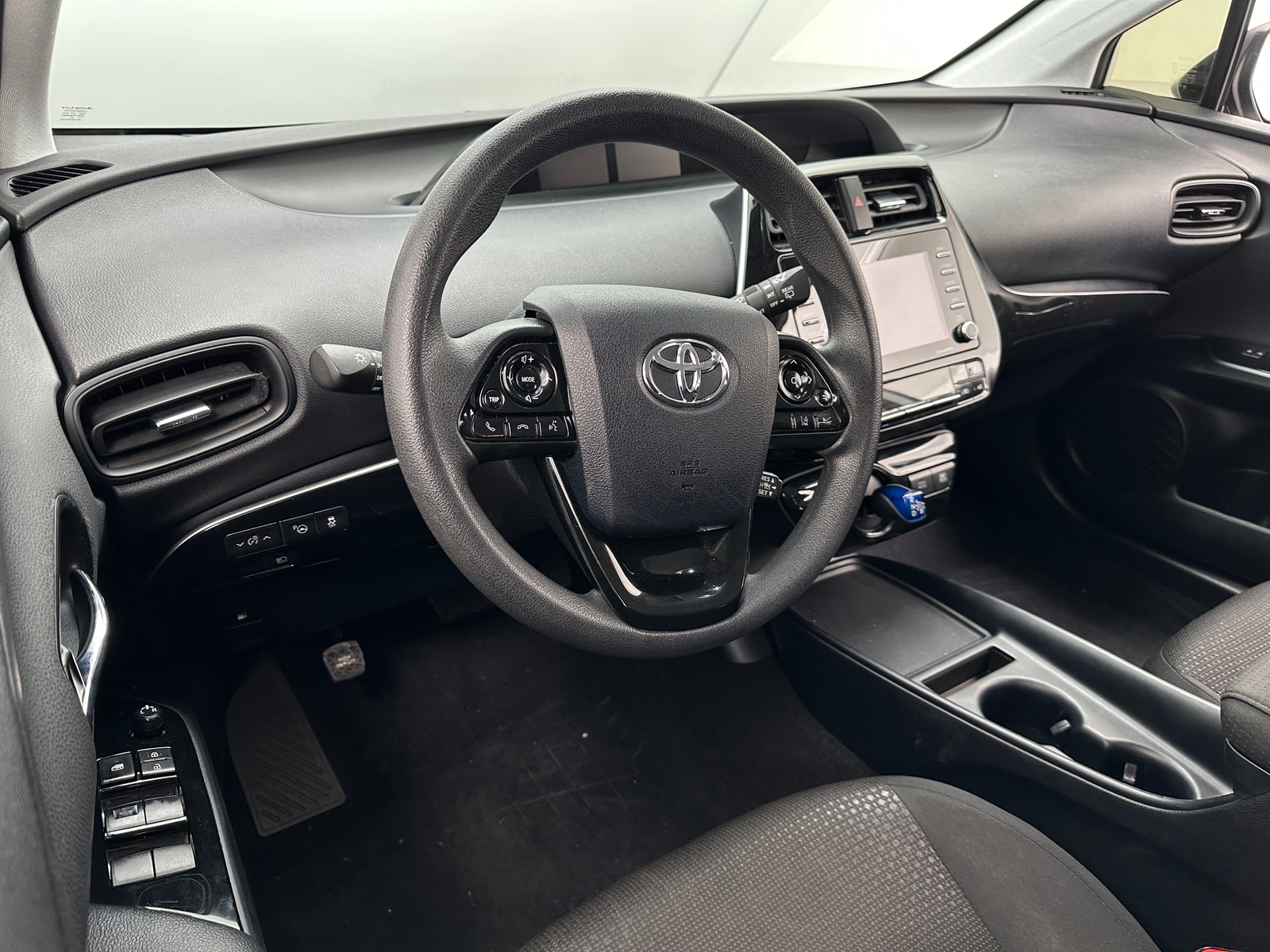Thumbnail: 2022 Toyota Prius - 3