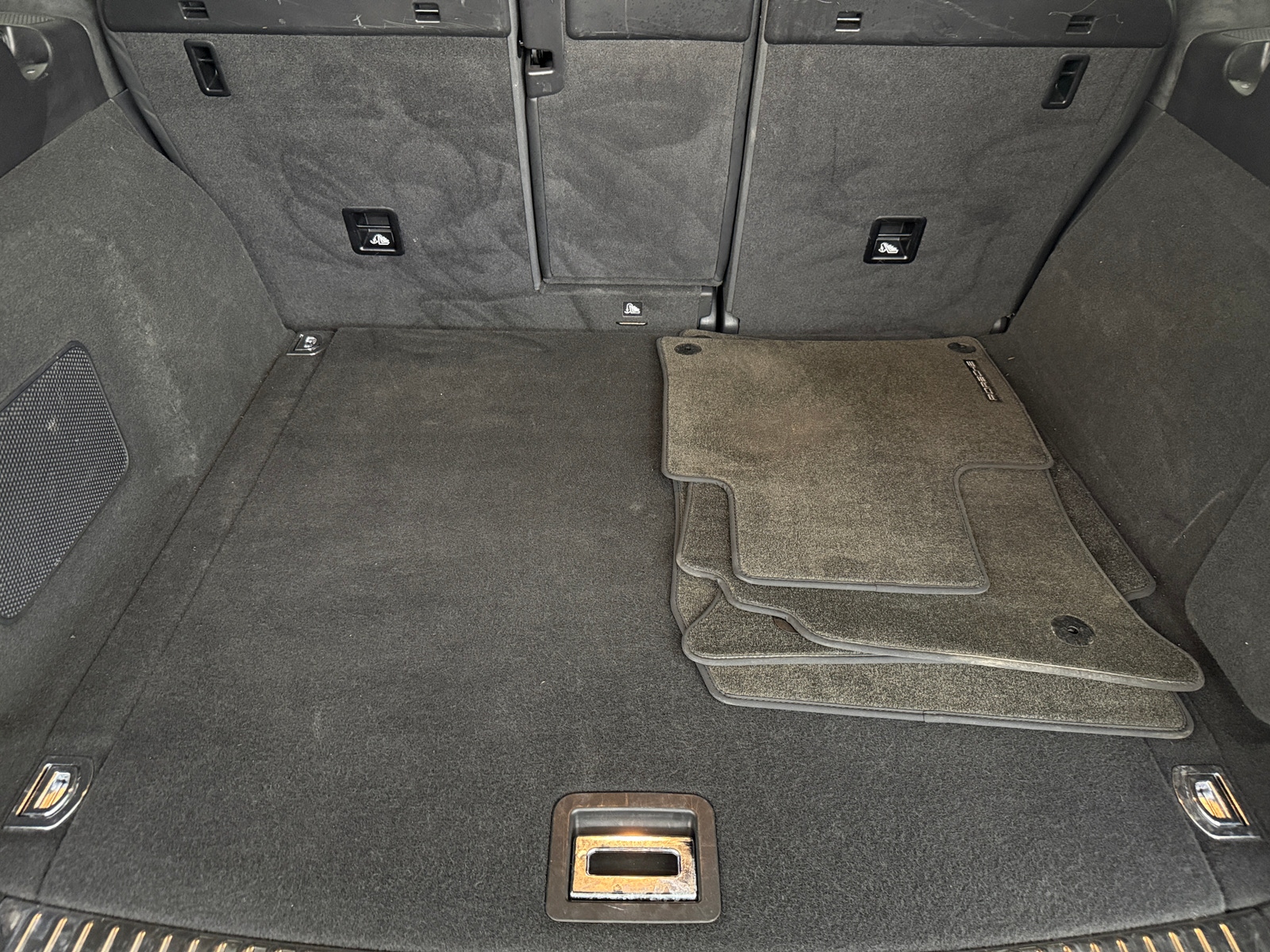 Thumbnail: 2013 Porsche Cayenne - 6
